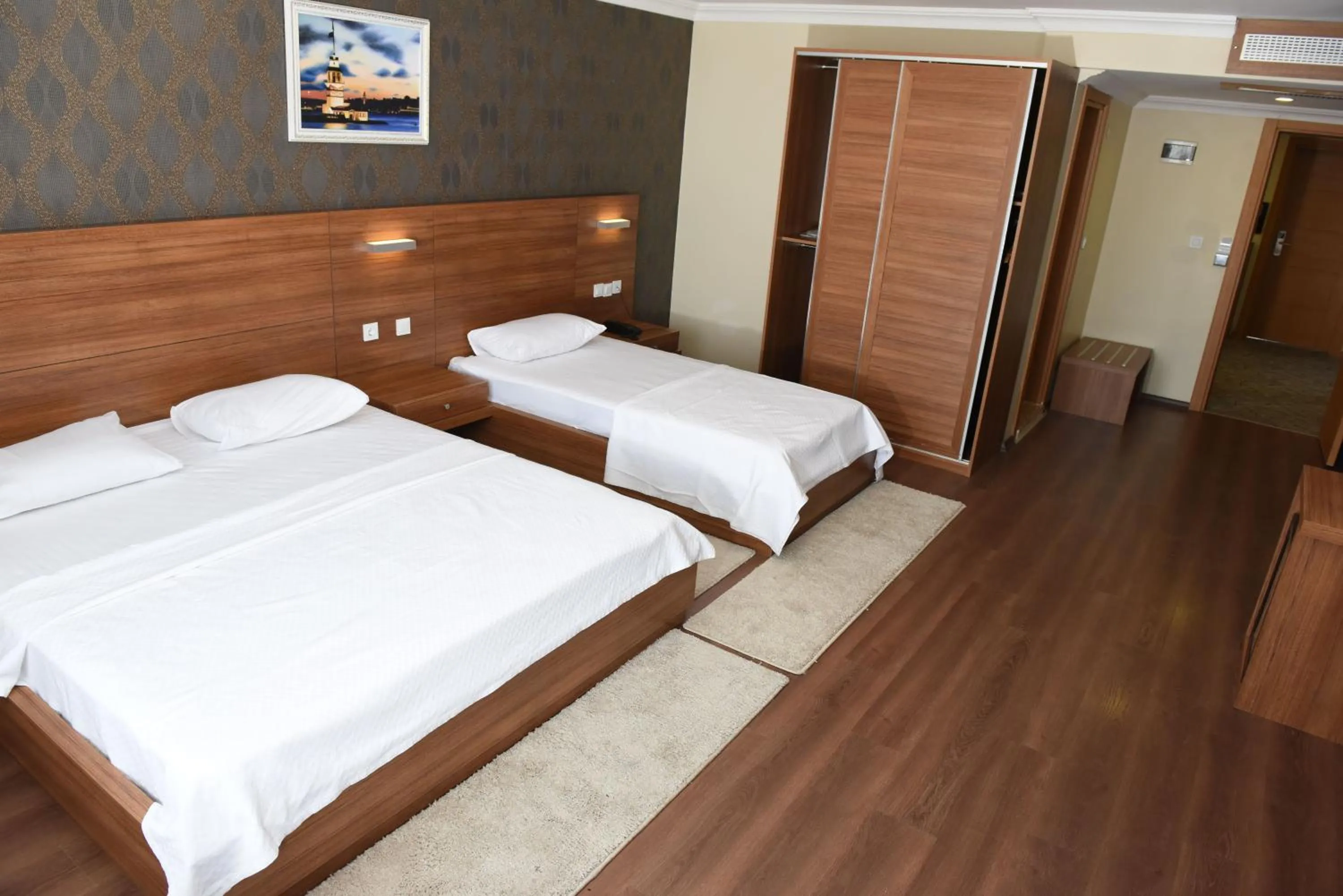 Bedroom, Bed in Carpediem Diamond Hotel