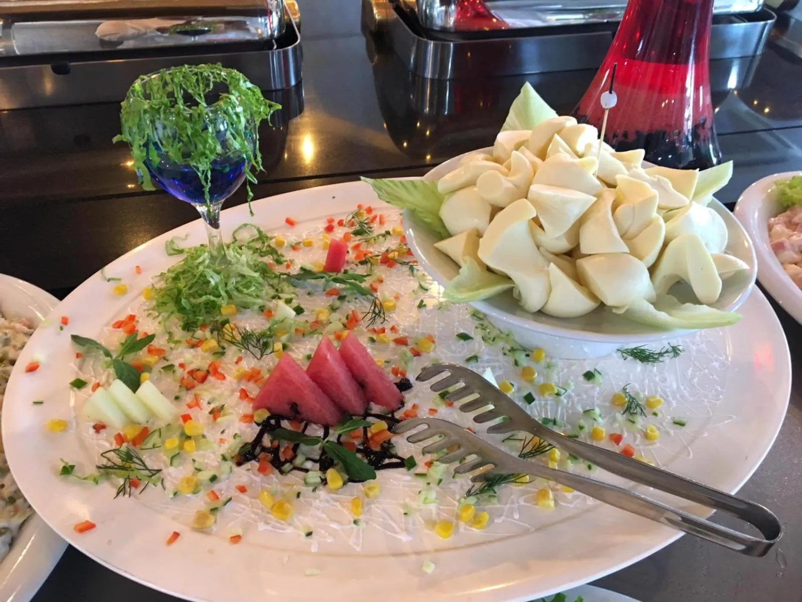 Food and drinks in Carpediem Diamond Hotel