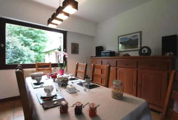 Dining area in LES CHAMBRES DU GAVE D'OSSAU