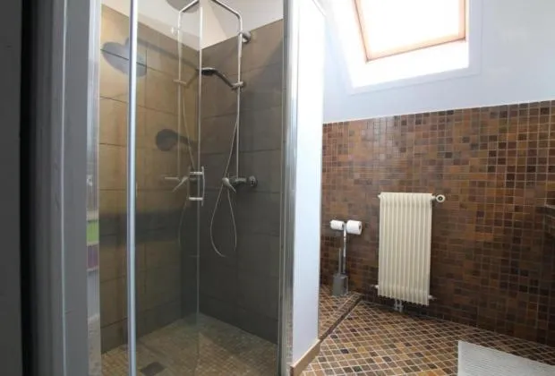 Bathroom in LES CHAMBRES DU GAVE D'OSSAU