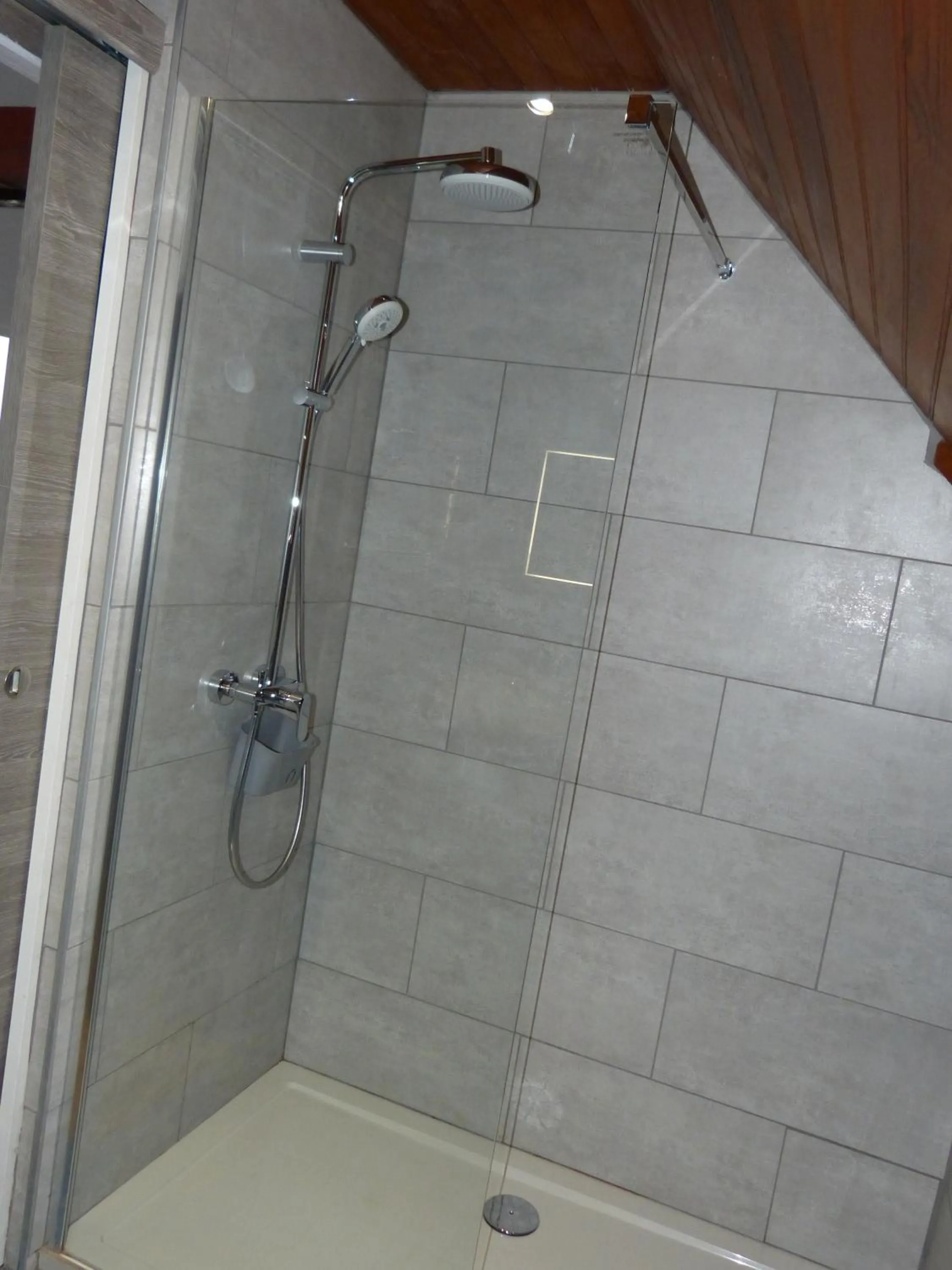 Bathroom in LES CHAMBRES DU GAVE D'OSSAU