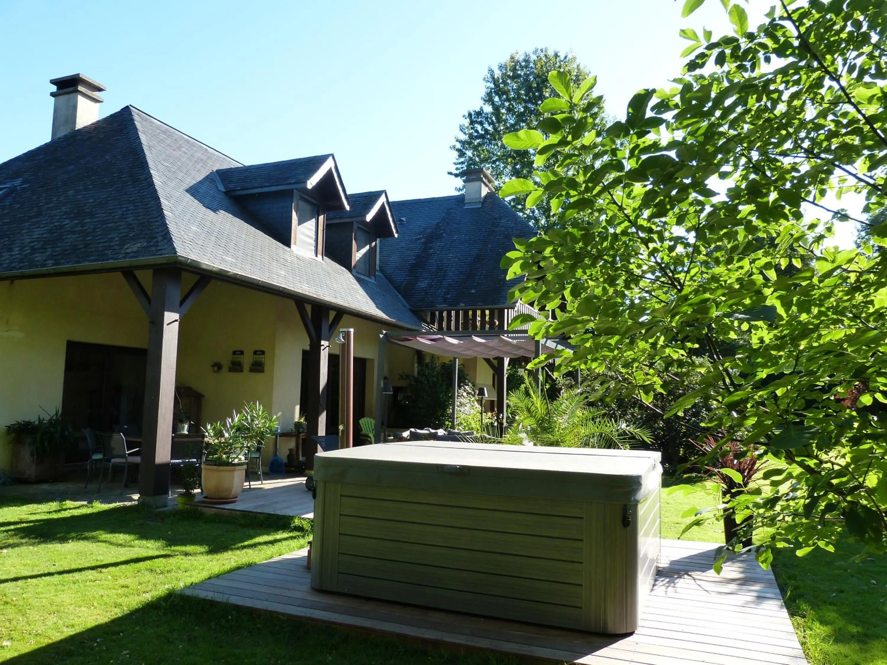 Garden in LES CHAMBRES DU GAVE D'OSSAU