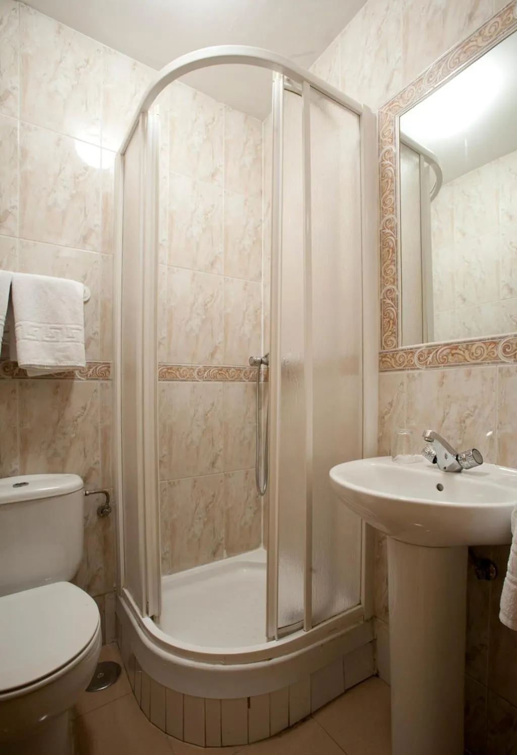 Bathroom in Hostal Zabala