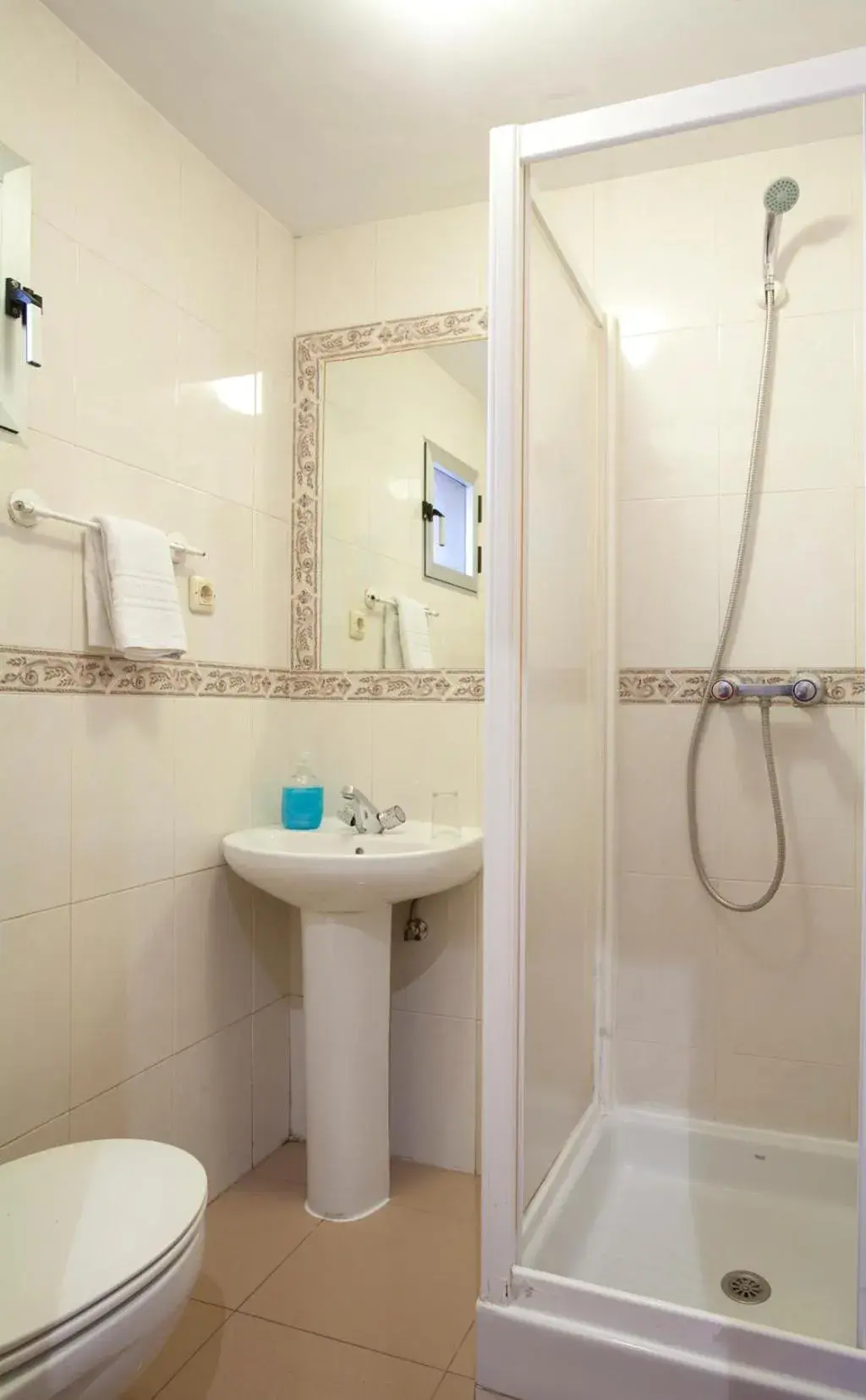 Bathroom in Hostal Zabala