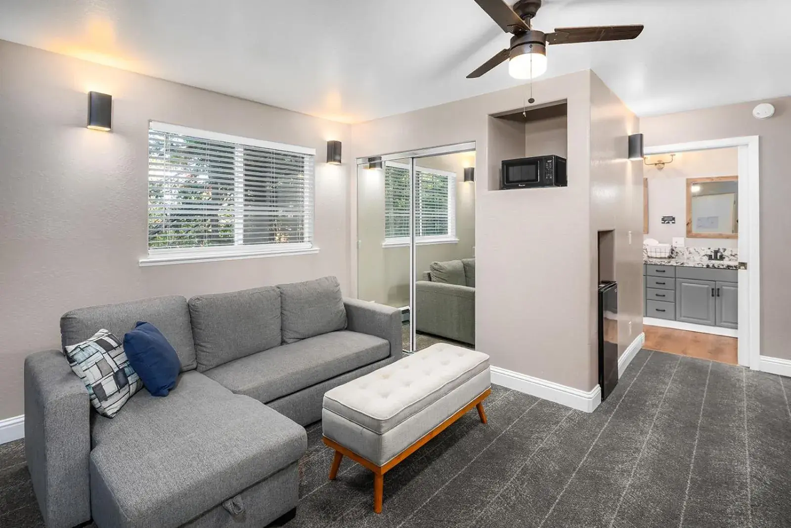 Living room in The Inn at Boatworks, Lake Tahoe Living room in The Inn at Boatworks, Lake Tahoe