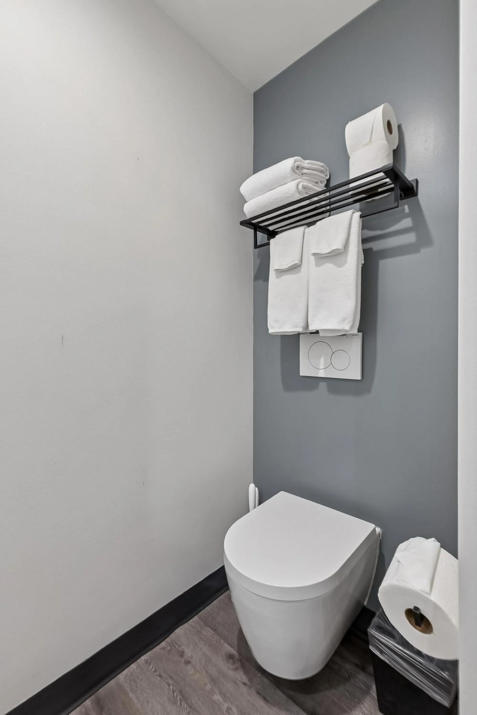 Toilet in Kasa Niche Hotel Redwood City