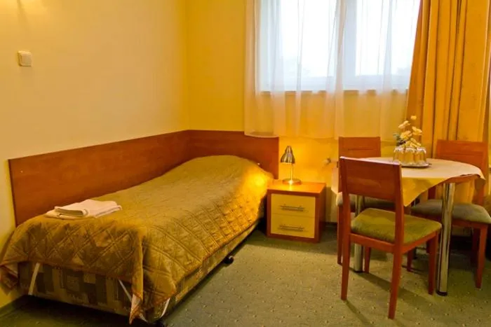 Photo of the whole room, Bed in Pod Szczęśliwą Gwiazdą