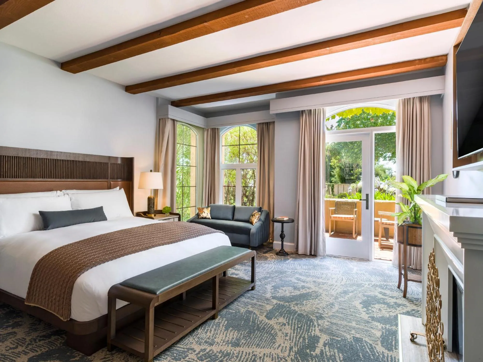 Bed in Vinarosa Resort & Spa