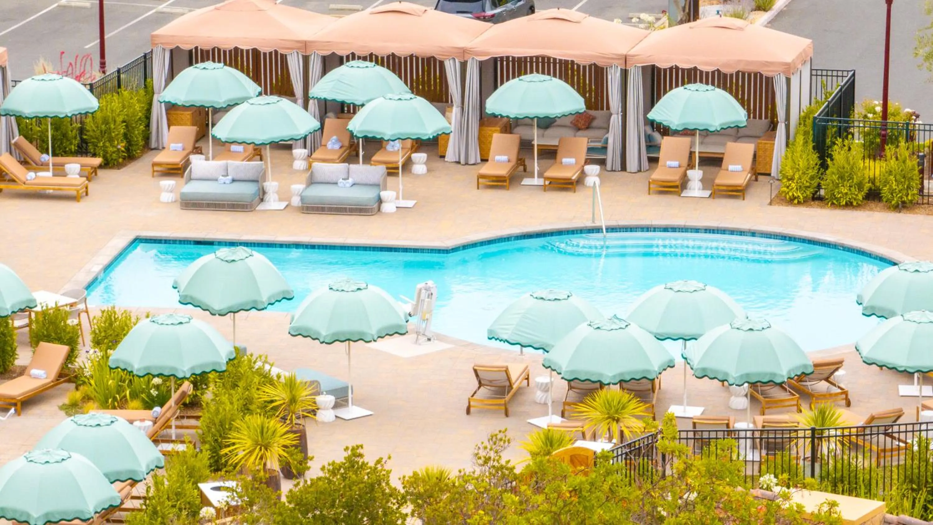 Swimming pool in Vinarosa Resort & Spa