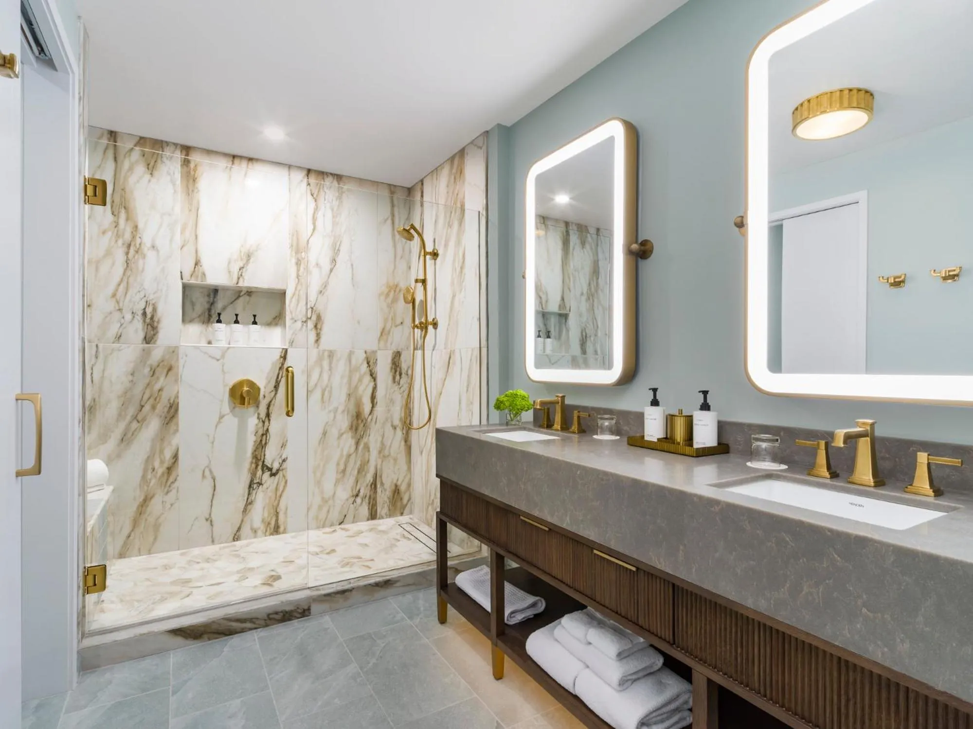 Shower in Vinarosa Resort & Spa