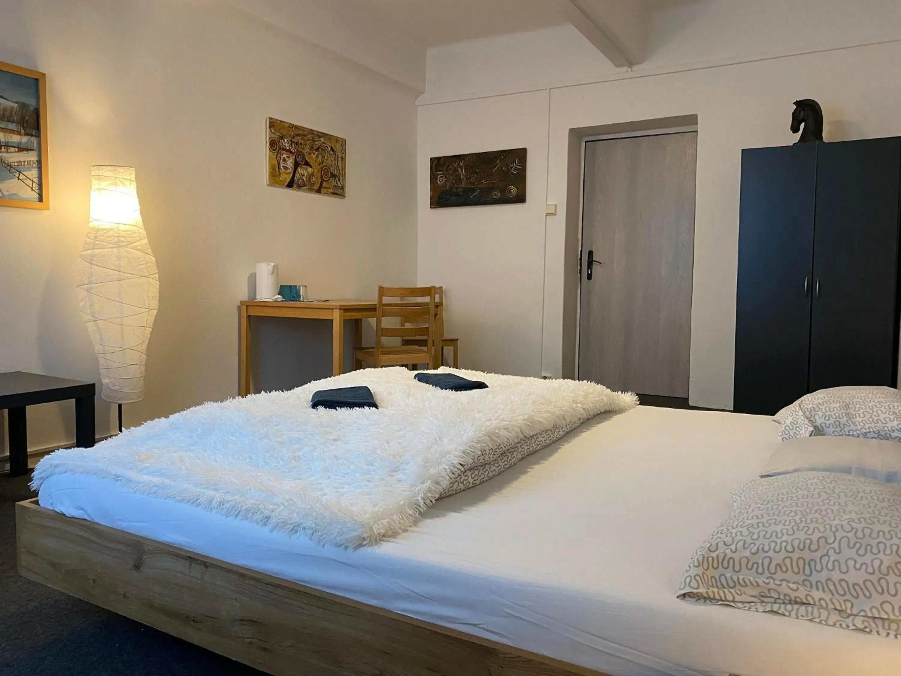 Standard Double Room with Shared Bathroom - single occupancy in Motel Grádo Standard Double Room with Shared Bathroom - single occupancy in Motel Grádo
