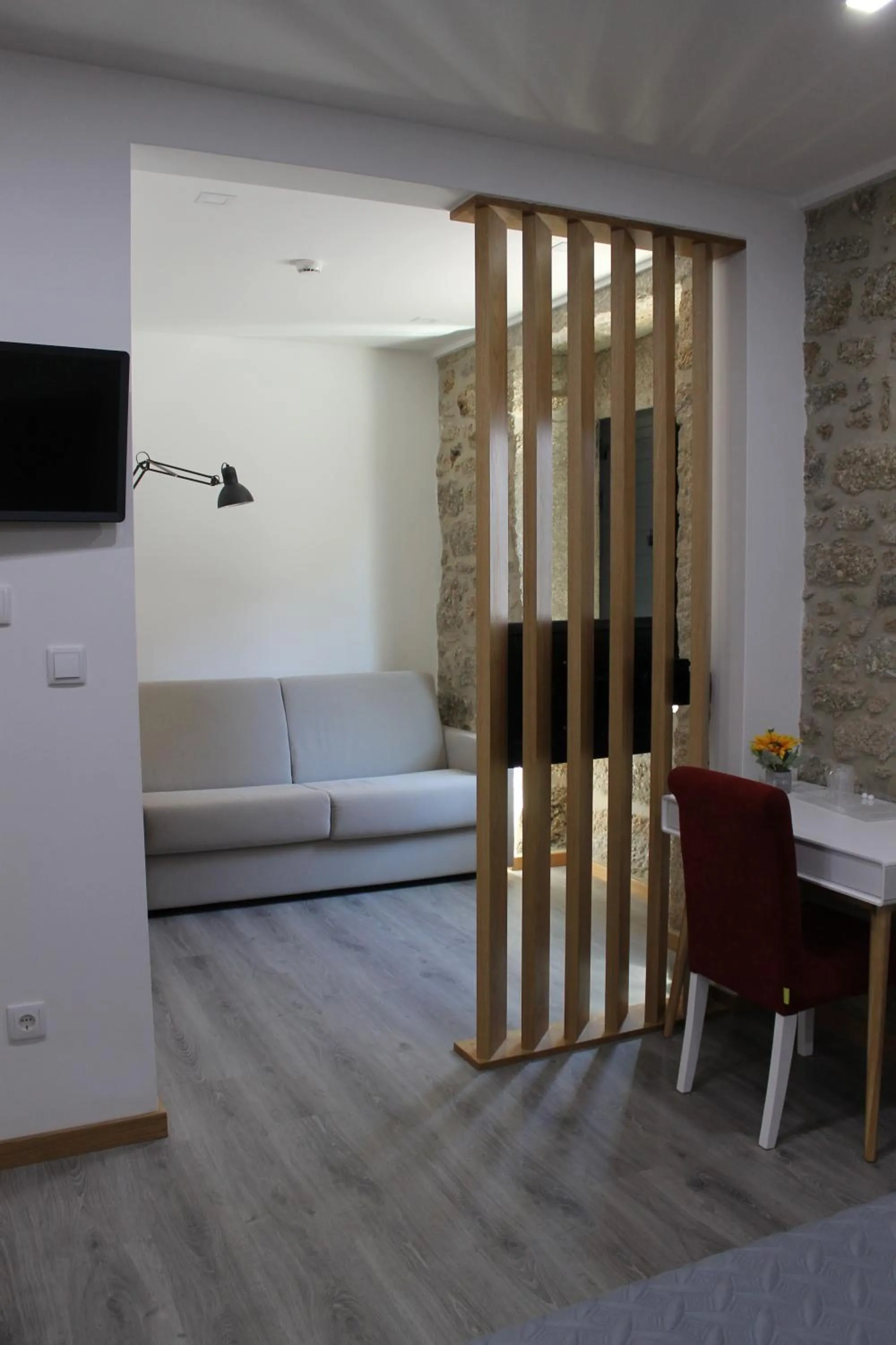 Bedroom in ALOJAMENTO GIRASSOL - Guest House - Quarto com casa de banho privativa