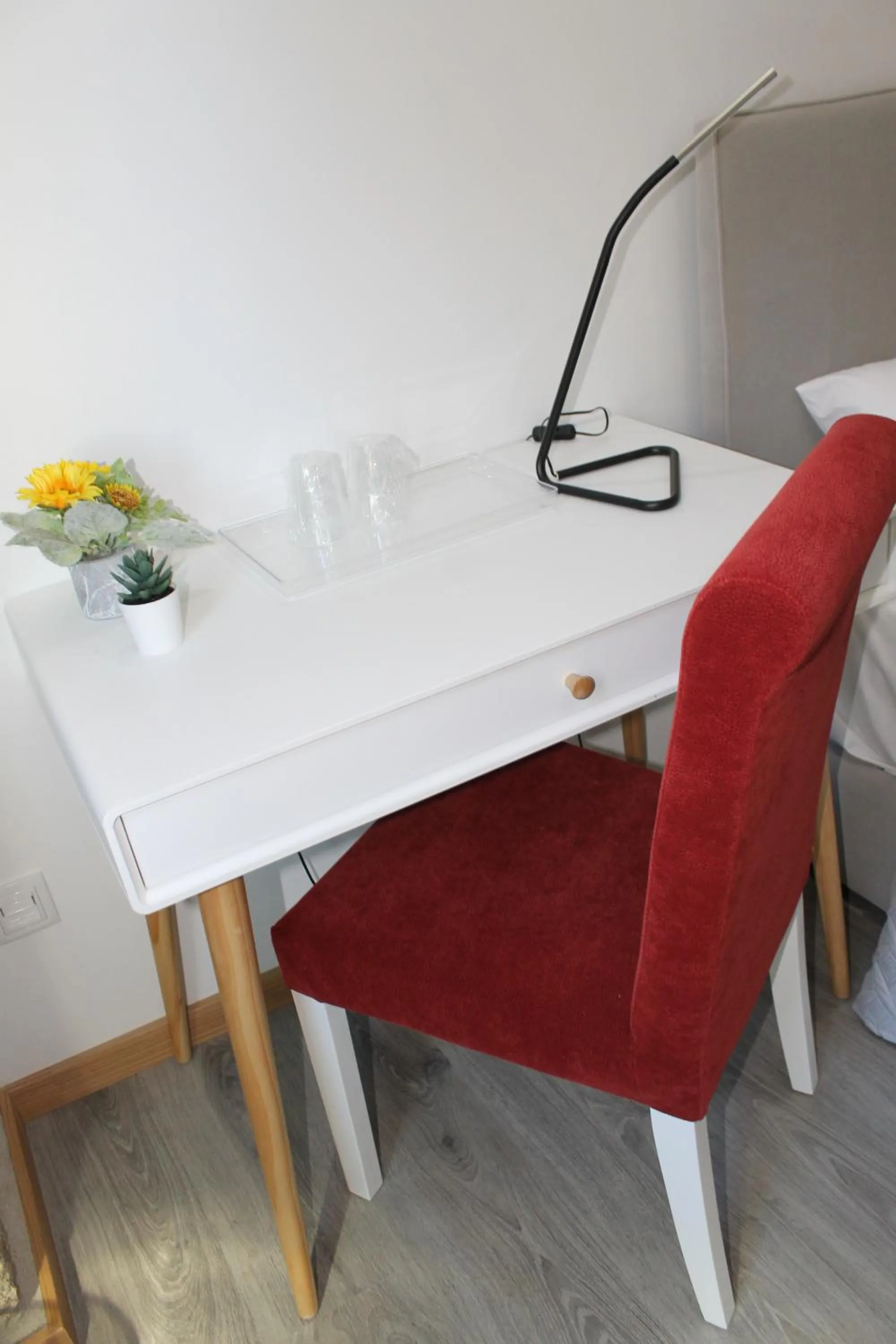 Seating area in ALOJAMENTO GIRASSOL - Guest House - Quarto com casa de banho privativa