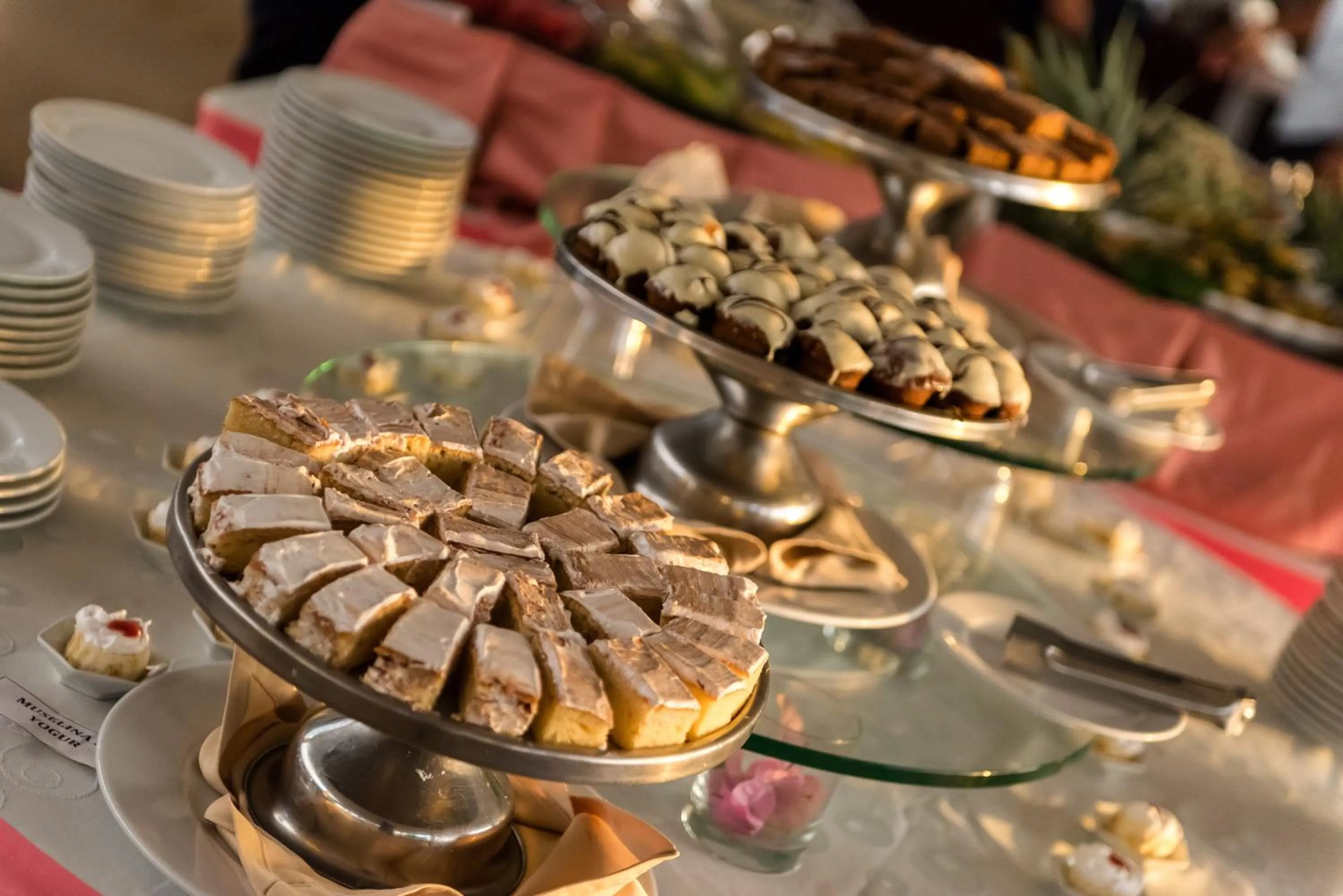 Food and drinks in Tamaca Beach Resort