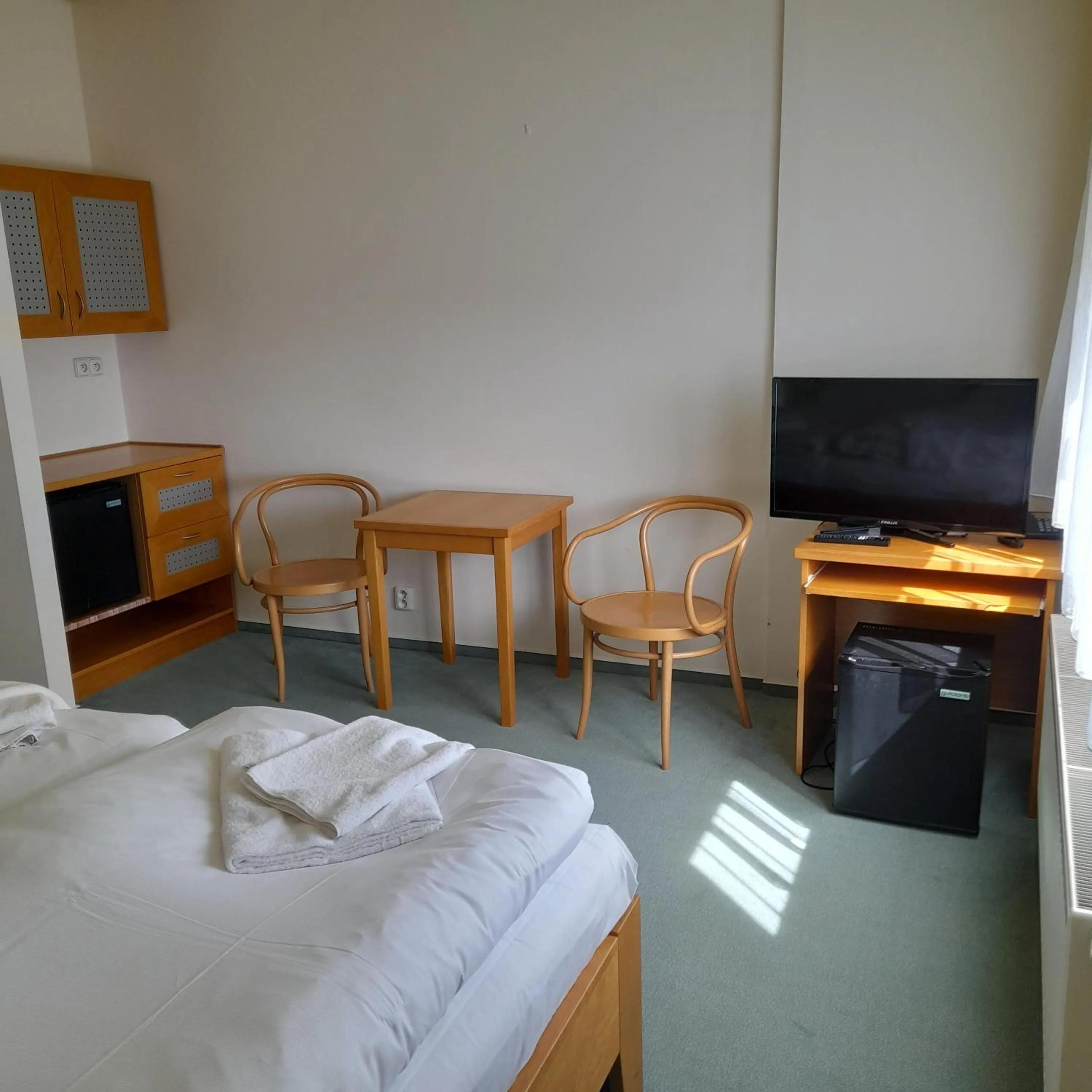 Bed in Hotel Smaragd