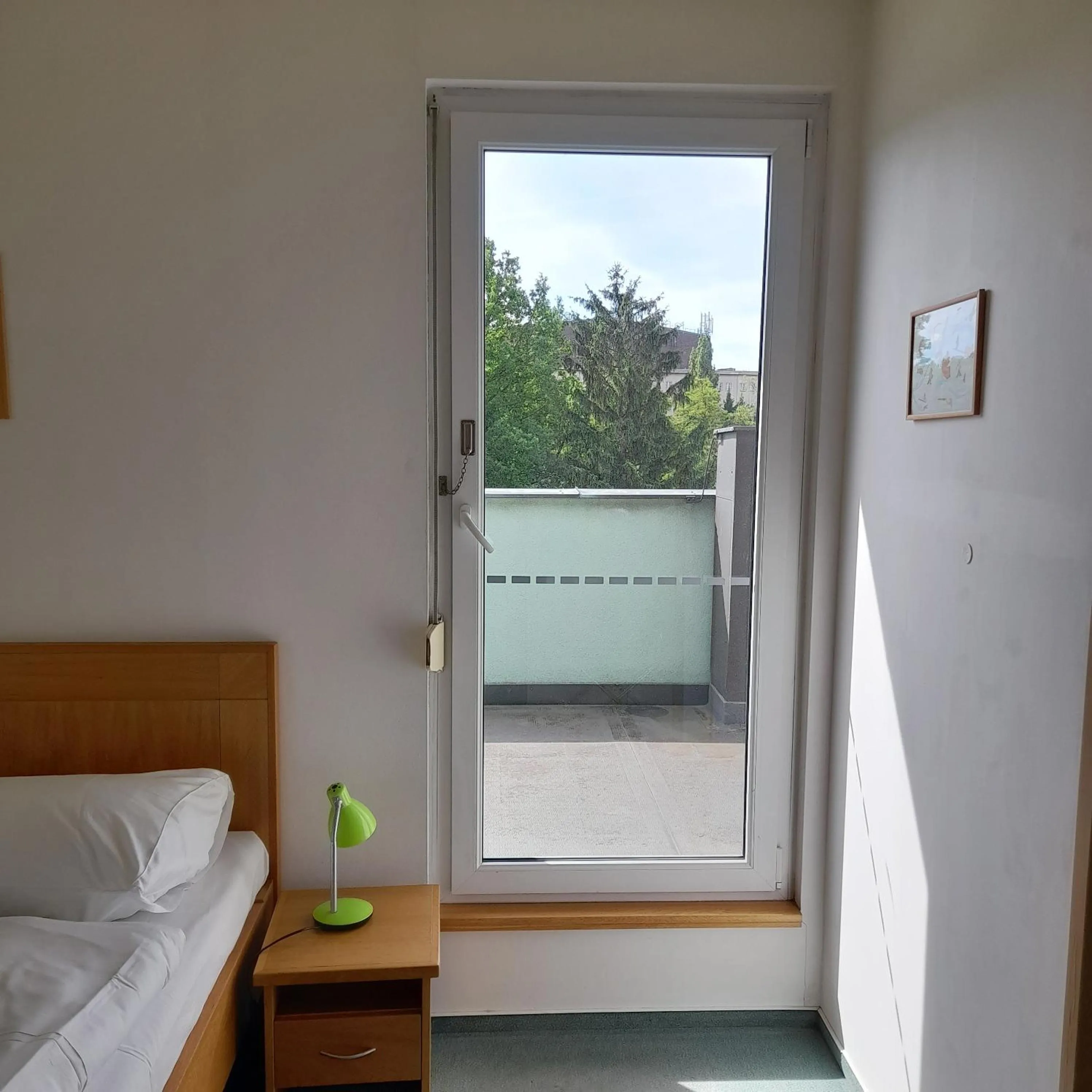 Bed in Hotel Smaragd