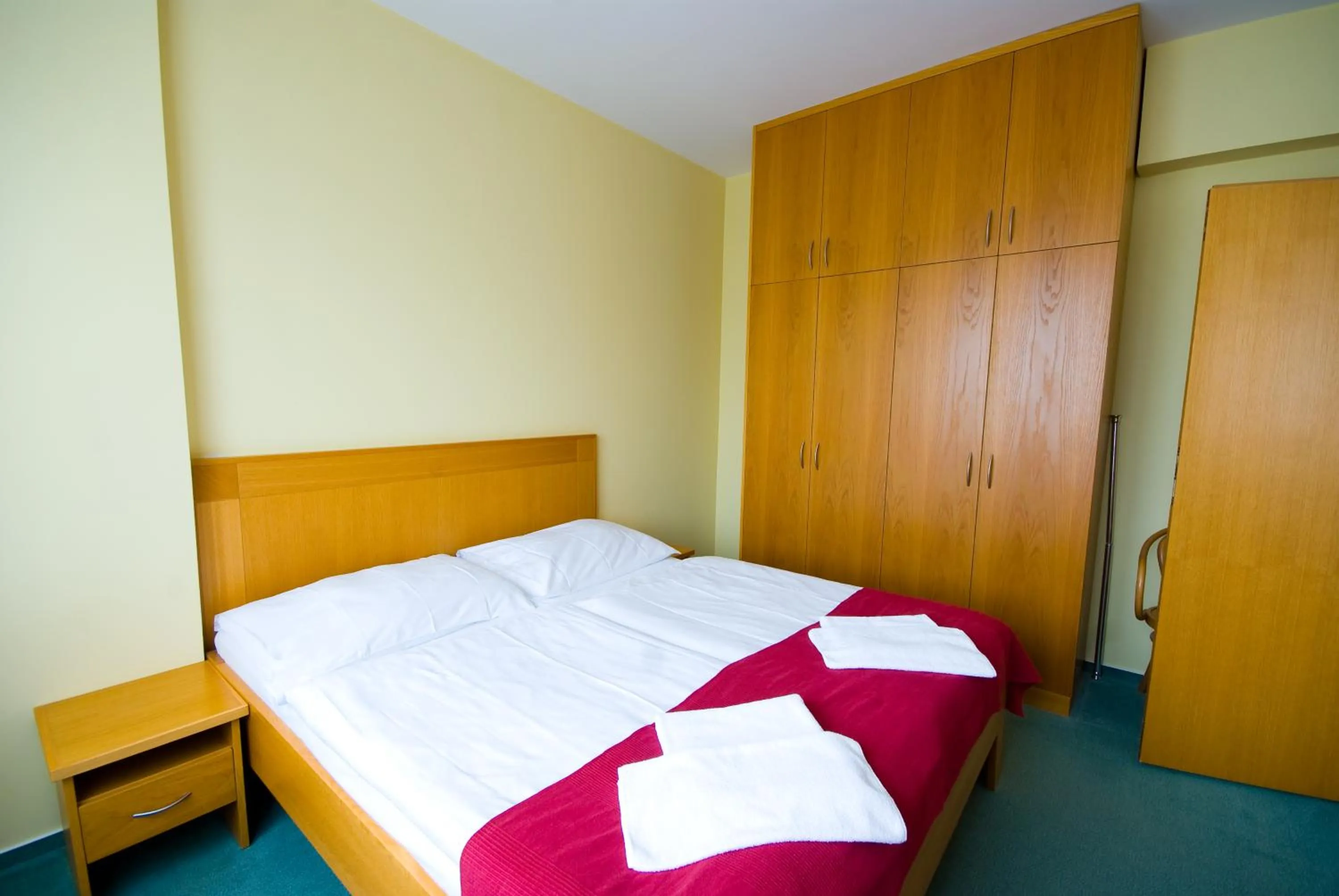 Bed in Hotel Smaragd