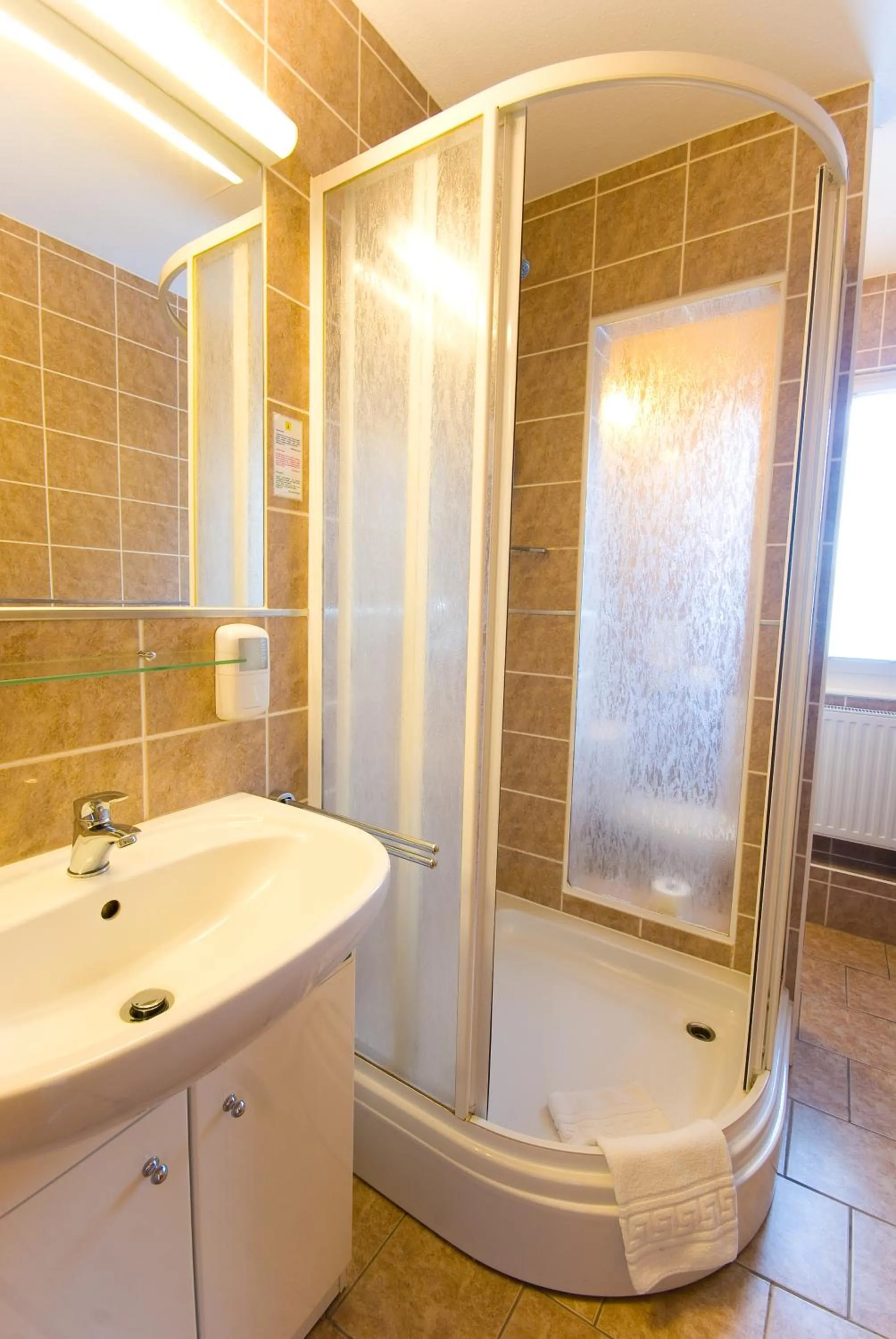 Shower in Hotel Smaragd