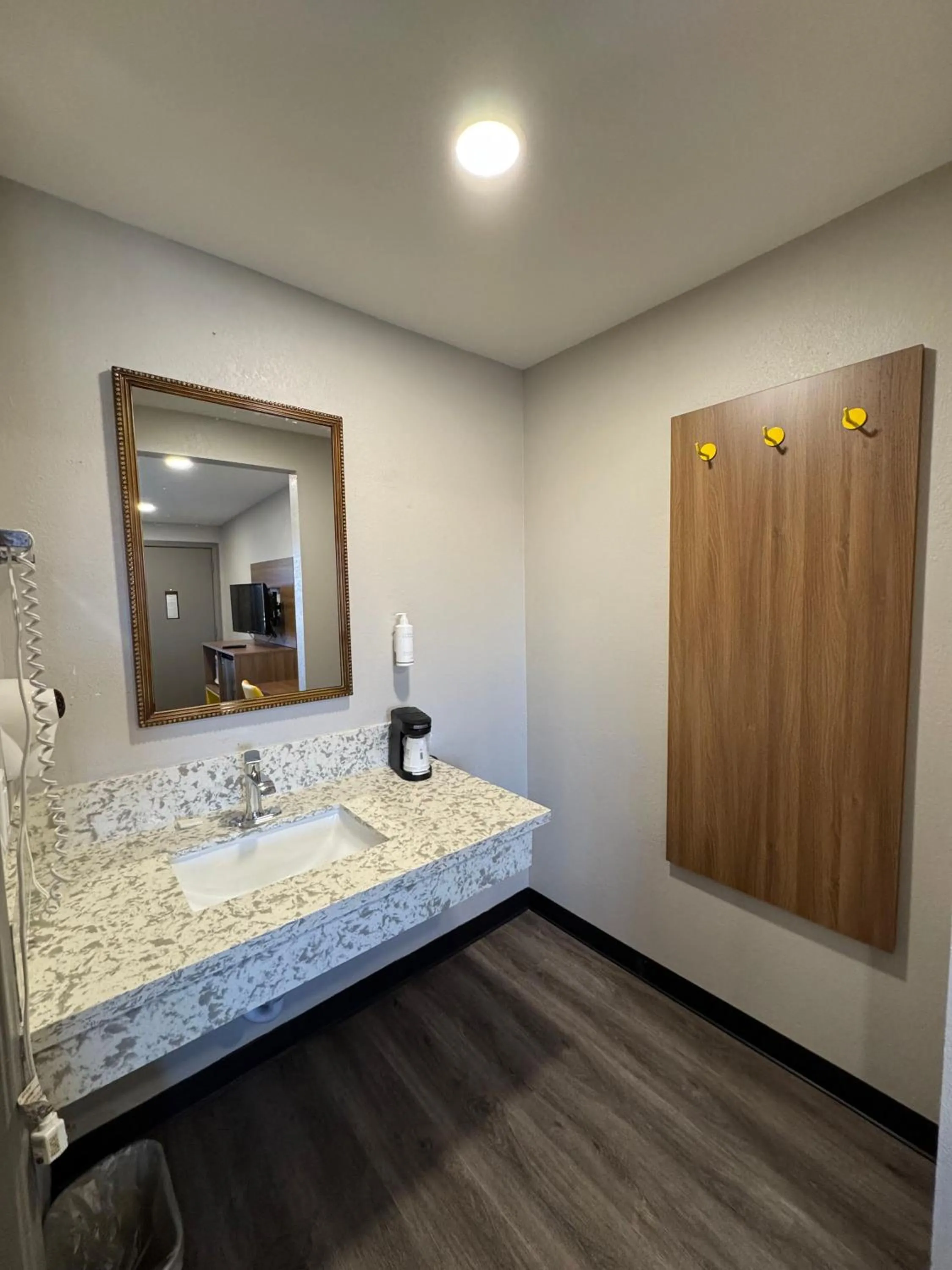 Bathroom in Days Inn by Wyndham Barstow