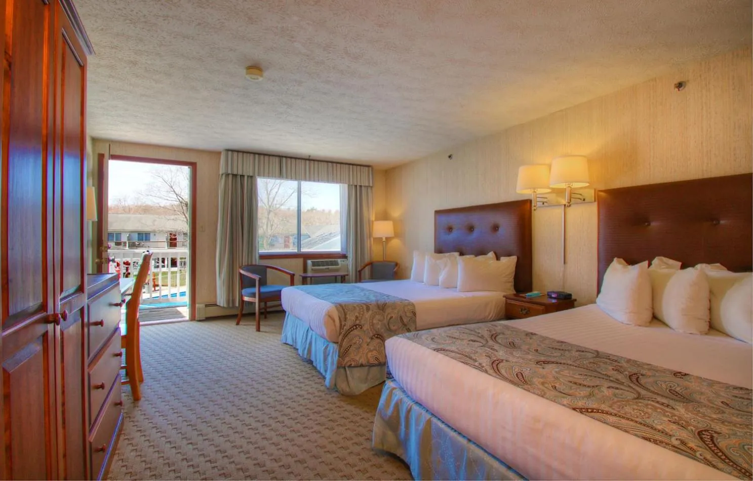 Bed in Rhumb Line Resort