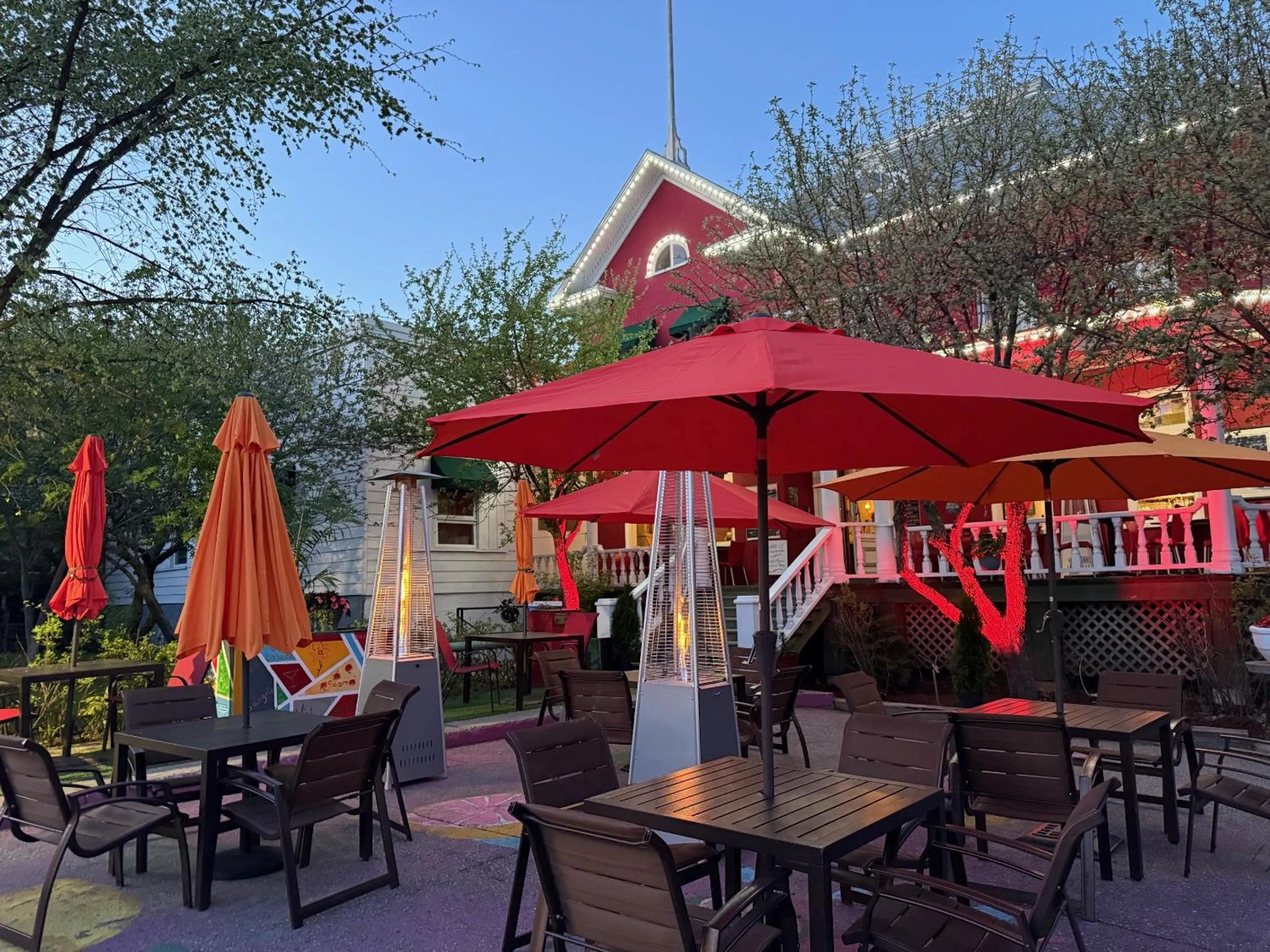 Patio in Hôtel-La Grande Maison et Spa