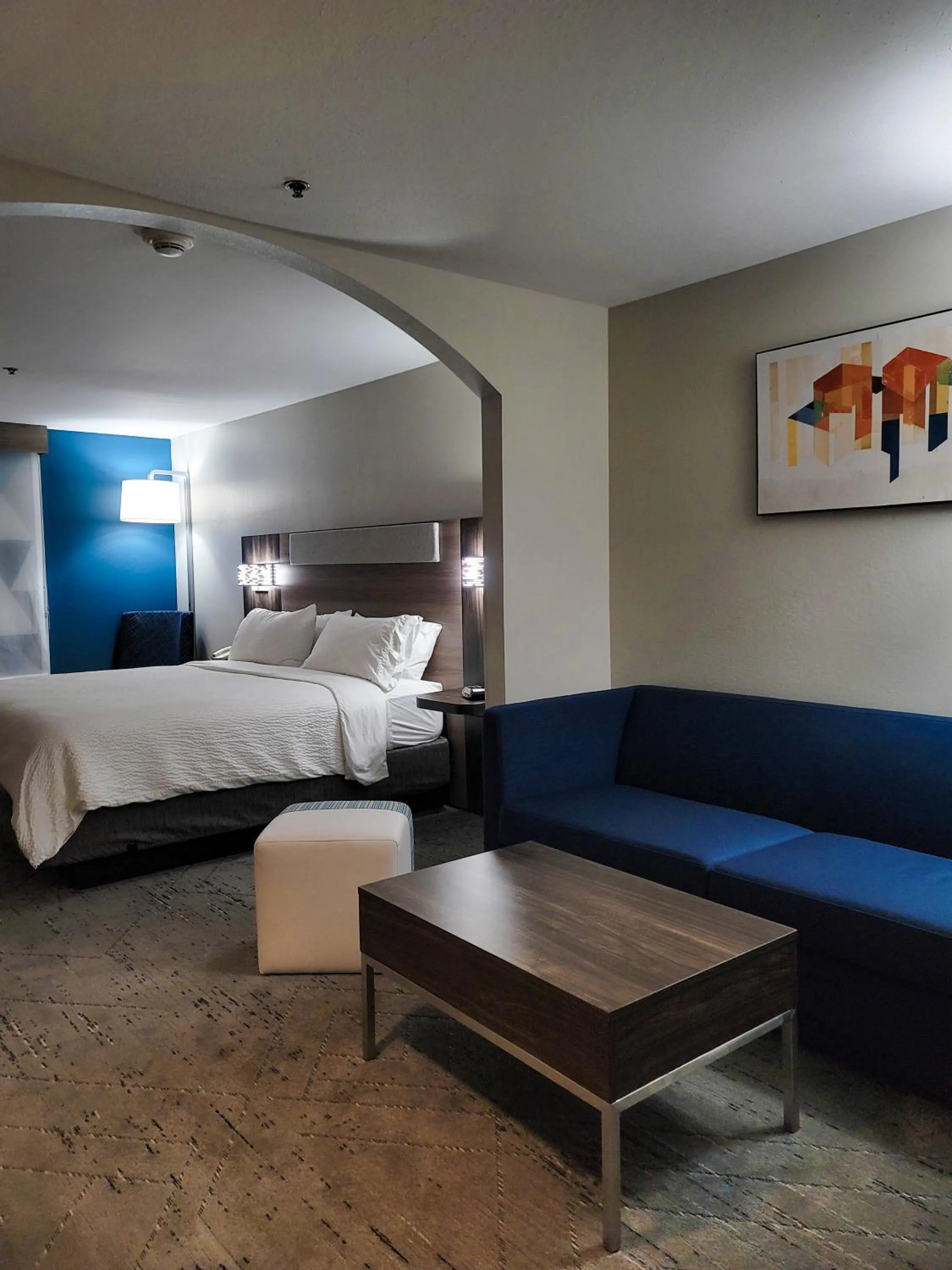 Bed in Holiday Inn Express Enid-Highway 412 by IHG