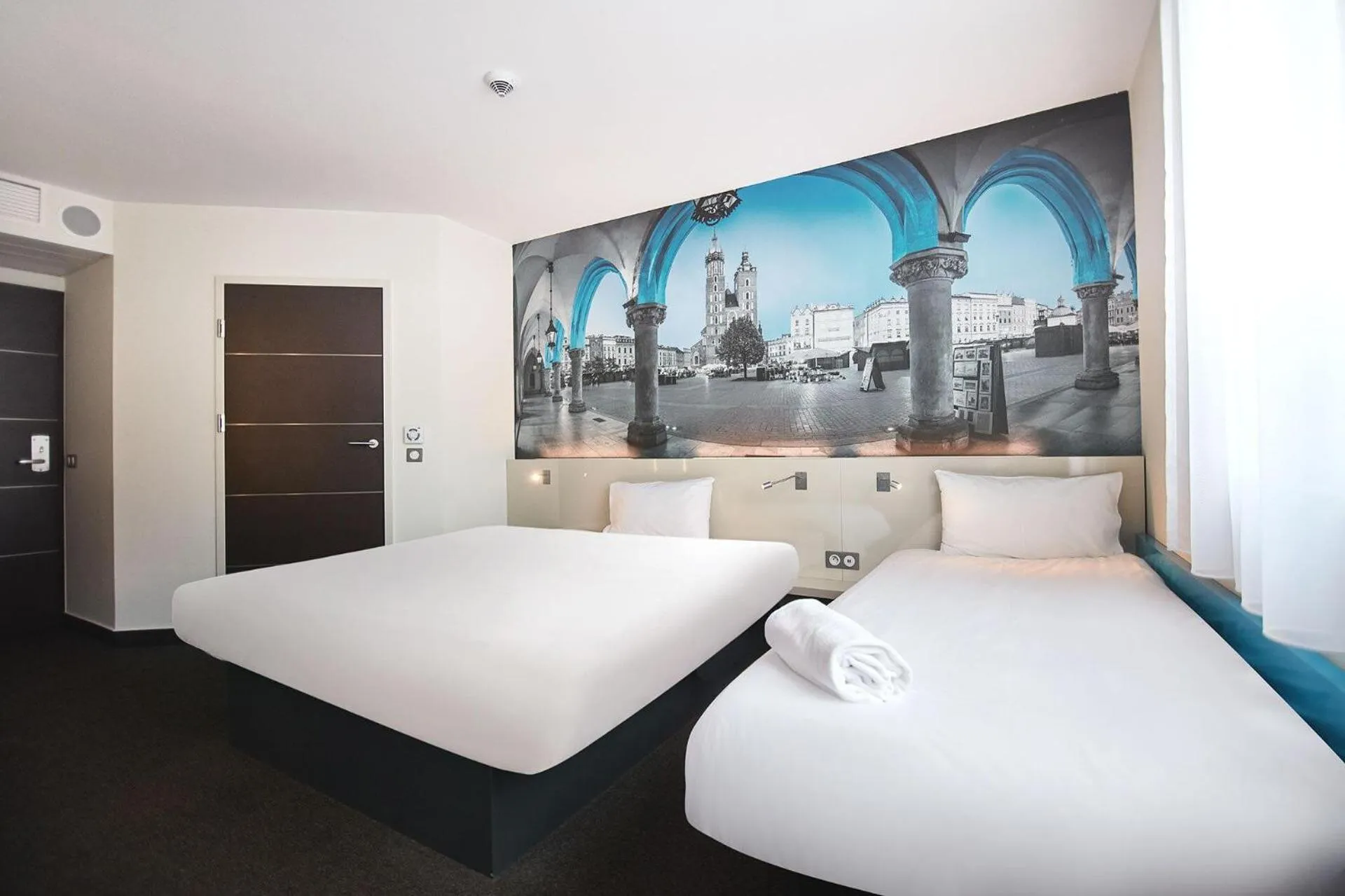 Photo of the whole room, Bed in B&B HOTEL Krakow Centrum