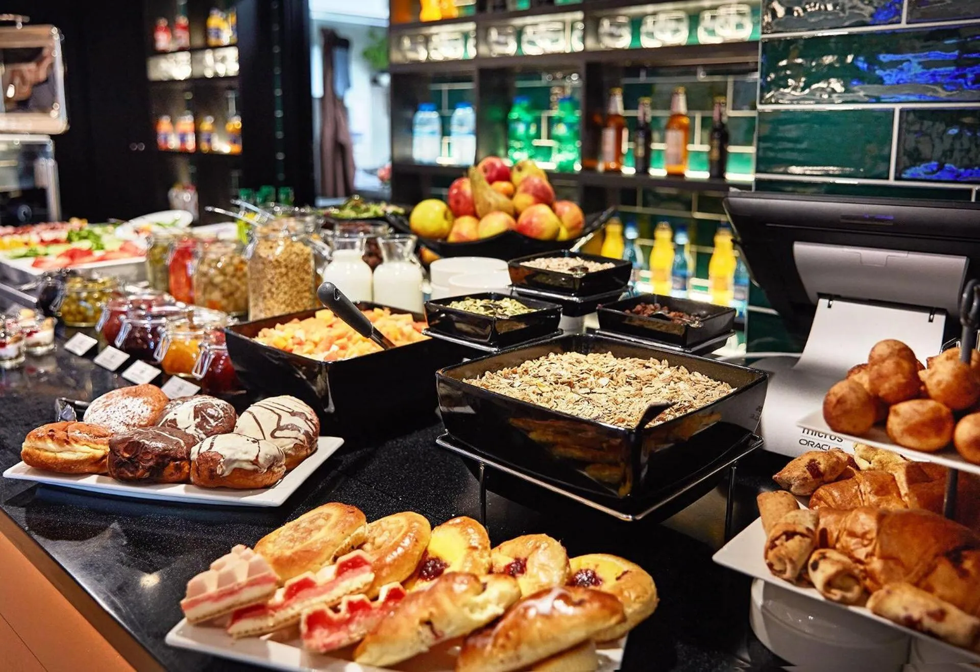 Restaurant/places to eat in B&B HOTEL Krakow Centrum