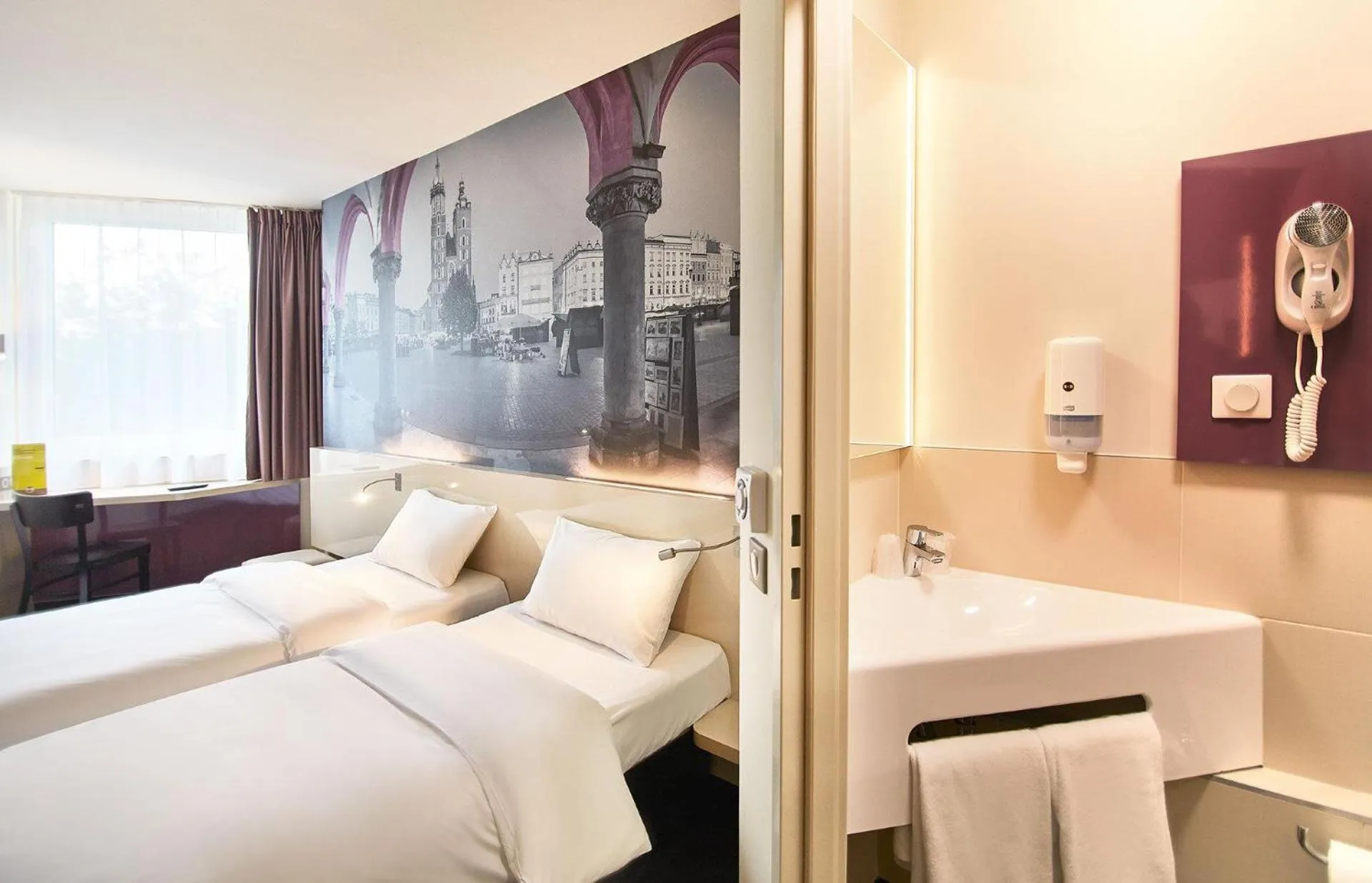 Photo of the whole room, Bed in B&B HOTEL Krakow Centrum