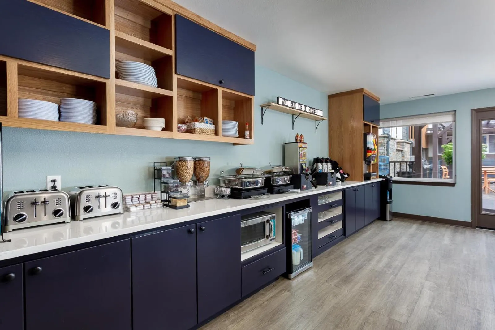 Restaurant/places to eat in The Coho Oceanfront Lodge