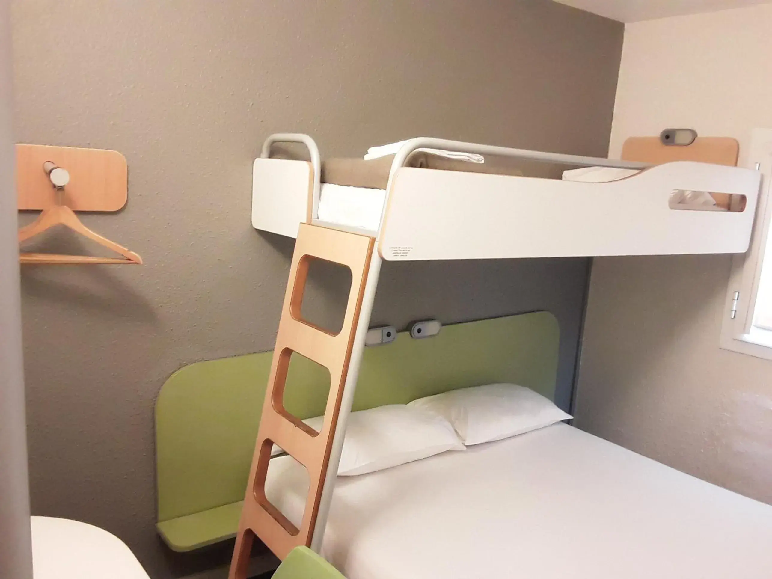 Standard Triple Room (Nonsmoking) in SUN1 Durban Standard Triple Room (Nonsmoking) in SUN1 Durban