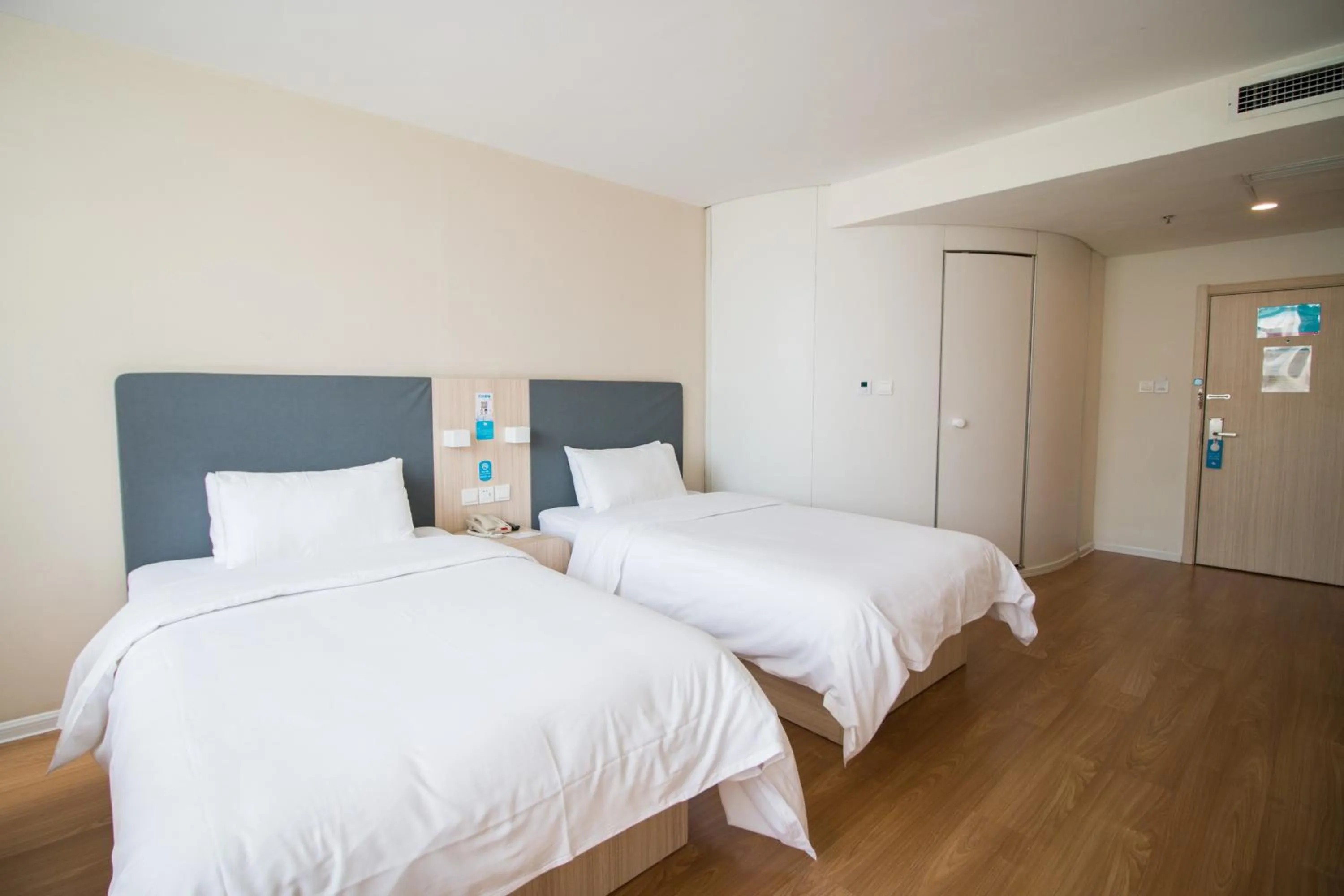 GreenTree Eastern Liaocheng Development Zone East Dongchang Road Hotel