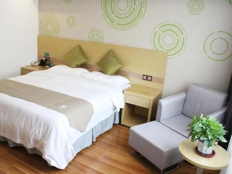 Bed in GreenTree Inn Yangzhou Jiangdu Shaobo Town Huaihai Road Express Hotel