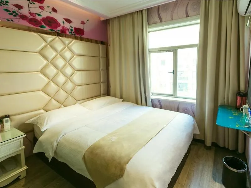 Bed in GreenTree Alliance Shanghai Minhang District Hongqiao Hub Huanghua Road Hotel