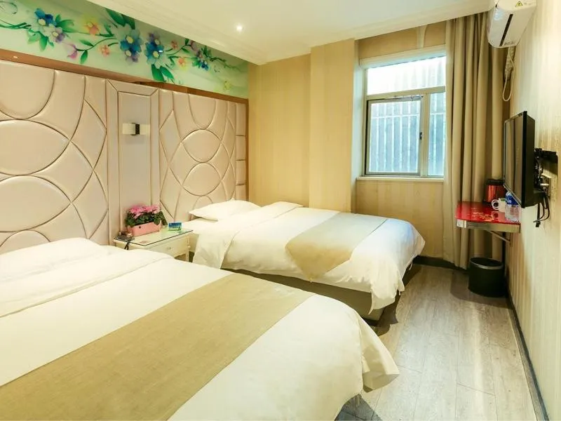 Bed in GreenTree Alliance Shanghai Minhang District Hongqiao Hub Huanghua Road Hotel