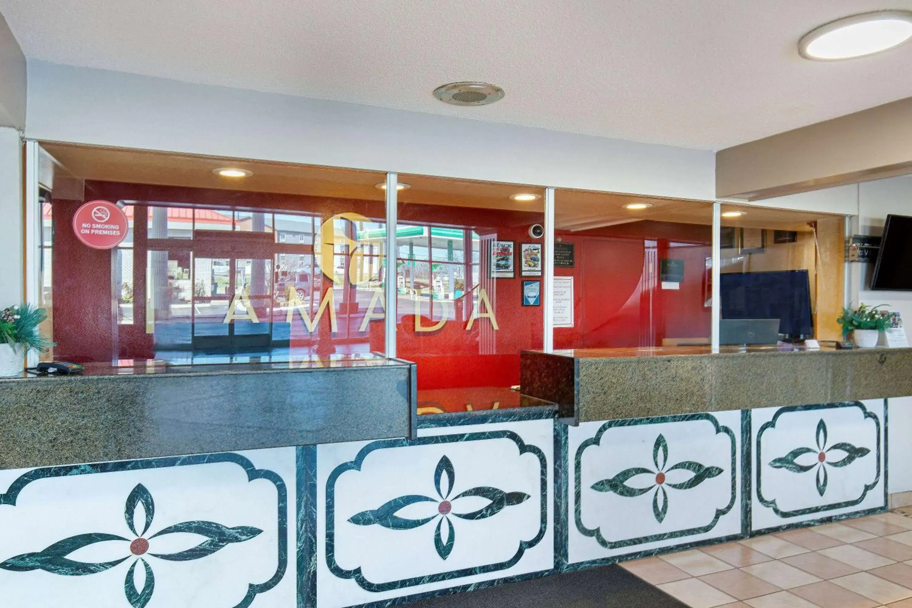 Lobby or reception in Ramada by Wyndham Bowling Green Lobby or reception in Ramada by Wyndham Bowling Green