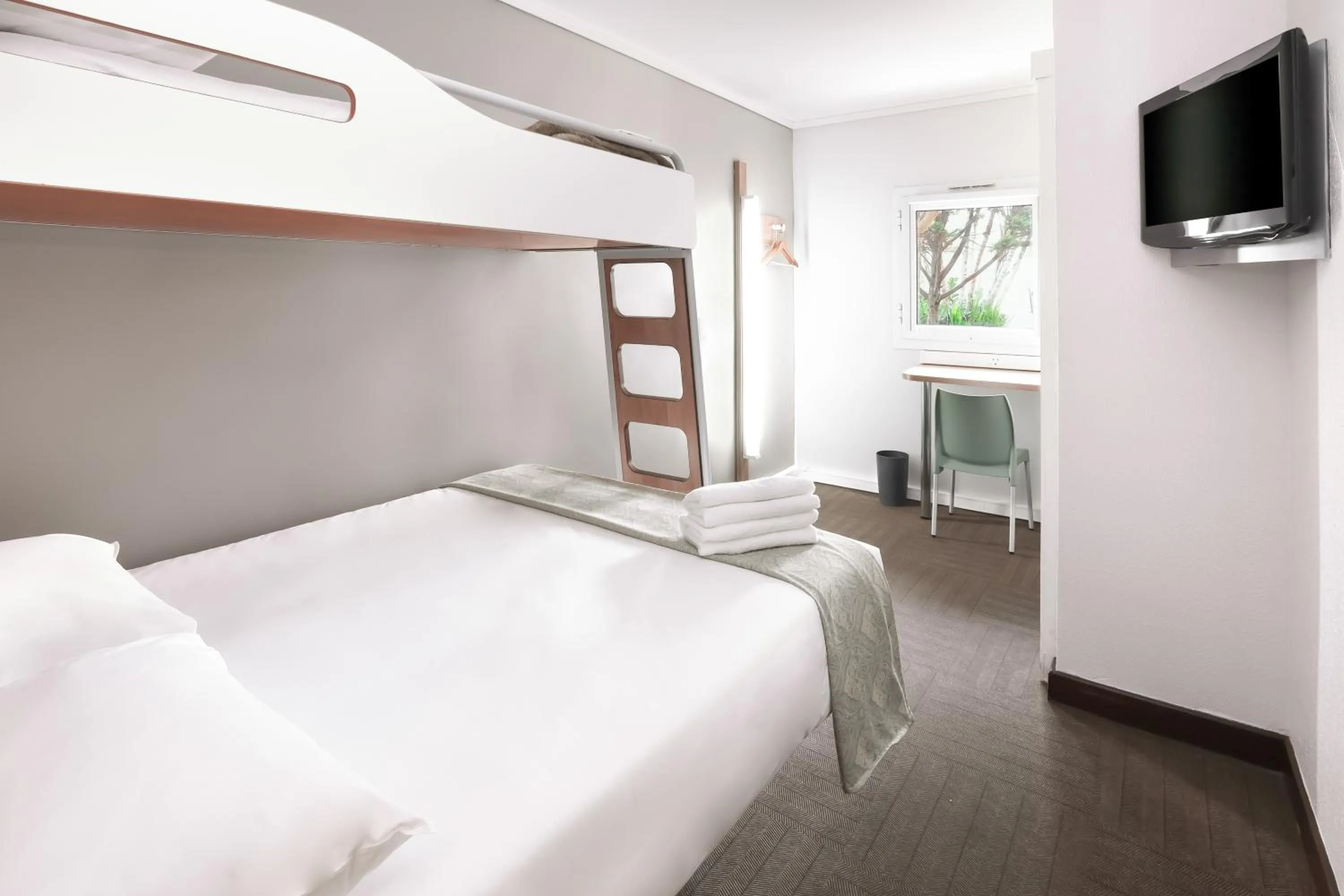 Bed in SUN1 PORT ELIZABETH