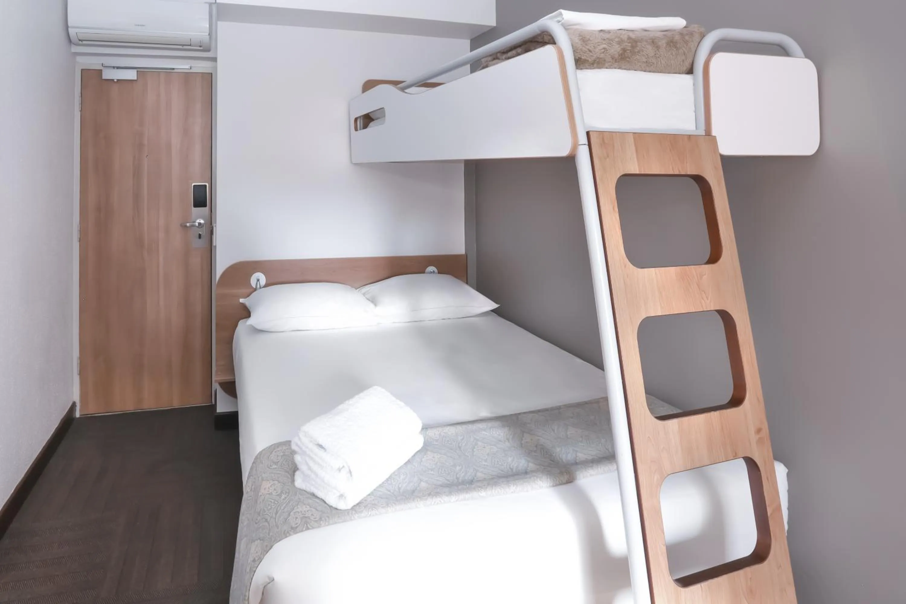 Bed in SUN1 PORT ELIZABETH