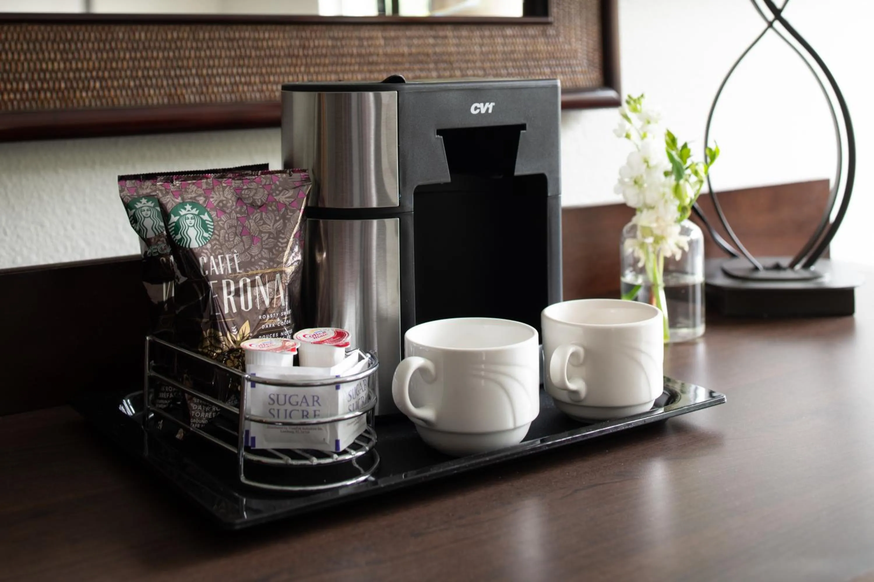 Coffee/tea facilities in Toll House Hotel Los Gatos