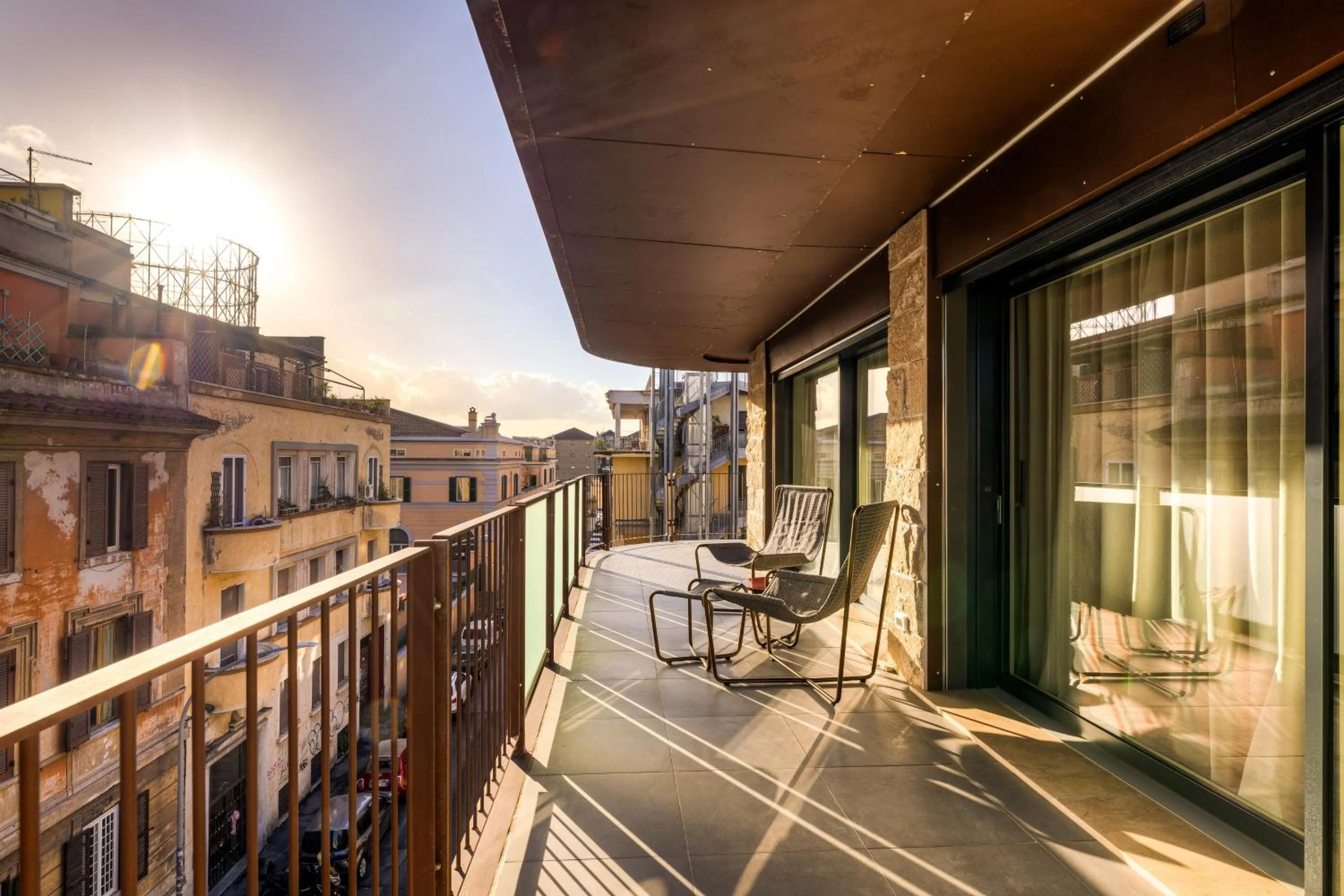 Balcony/Terrace in Gasometer Urban Suites