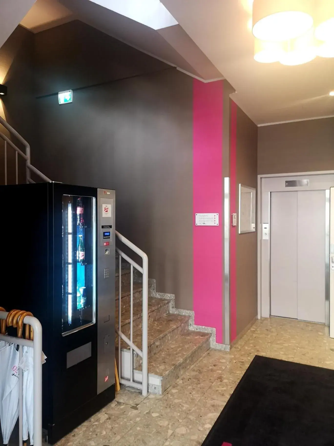 Facade/entrance in HOTEL max70 Facade/entrance in HOTEL max70