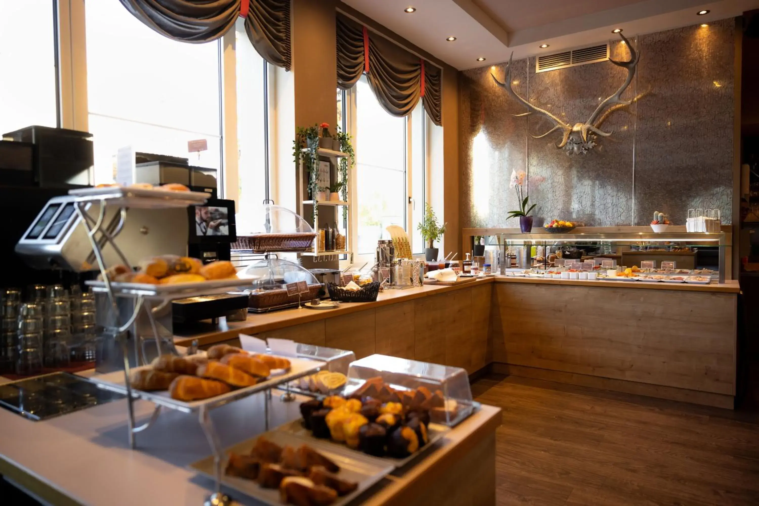 Restaurant/places to eat in HOTEL max70 Restaurant/places to eat in HOTEL max70