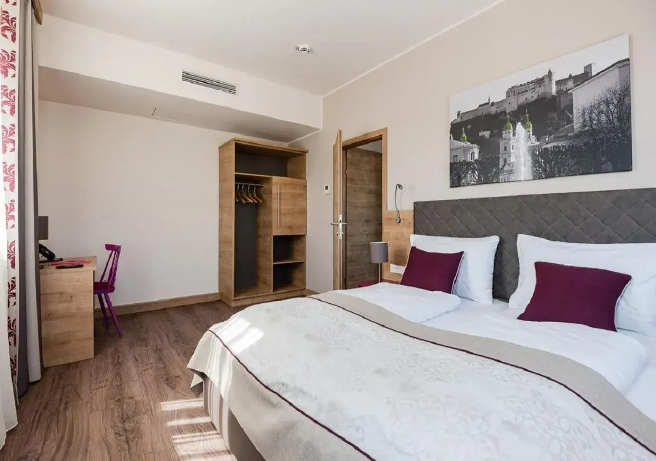 Bed in HOTEL max70 Bed in HOTEL max70