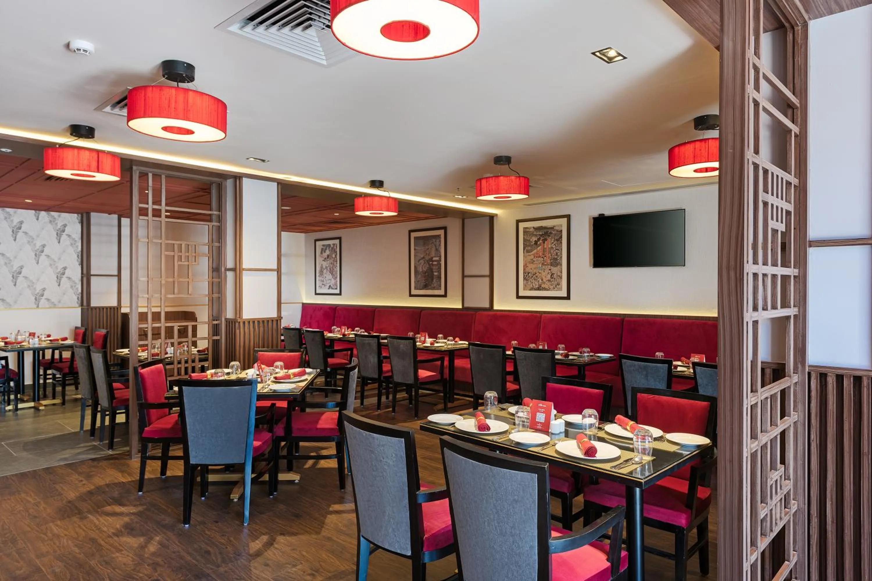 Restaurant/places to eat in Southern Star,Bangalore