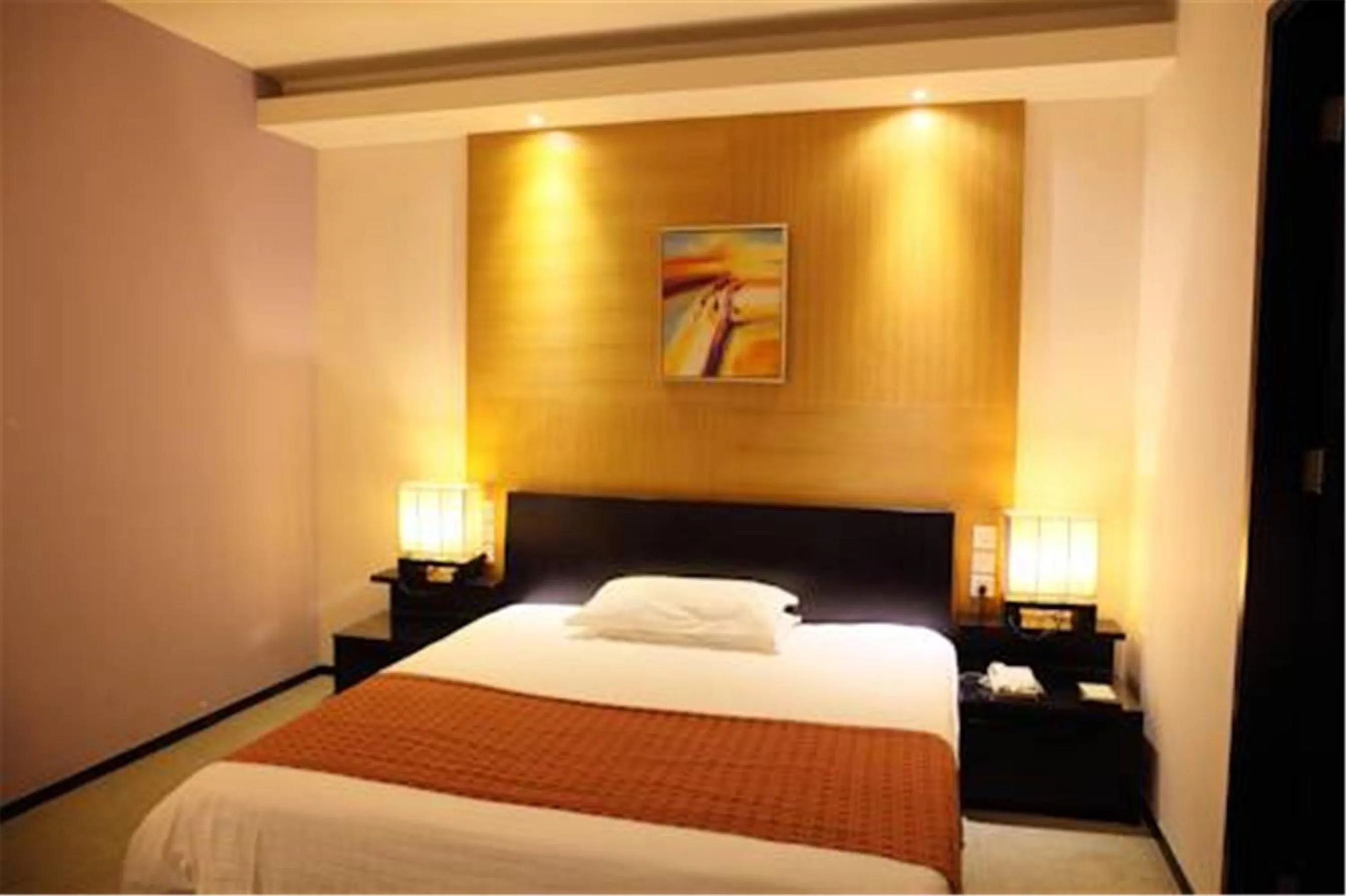 Bed in Hundred Centuries Hotel