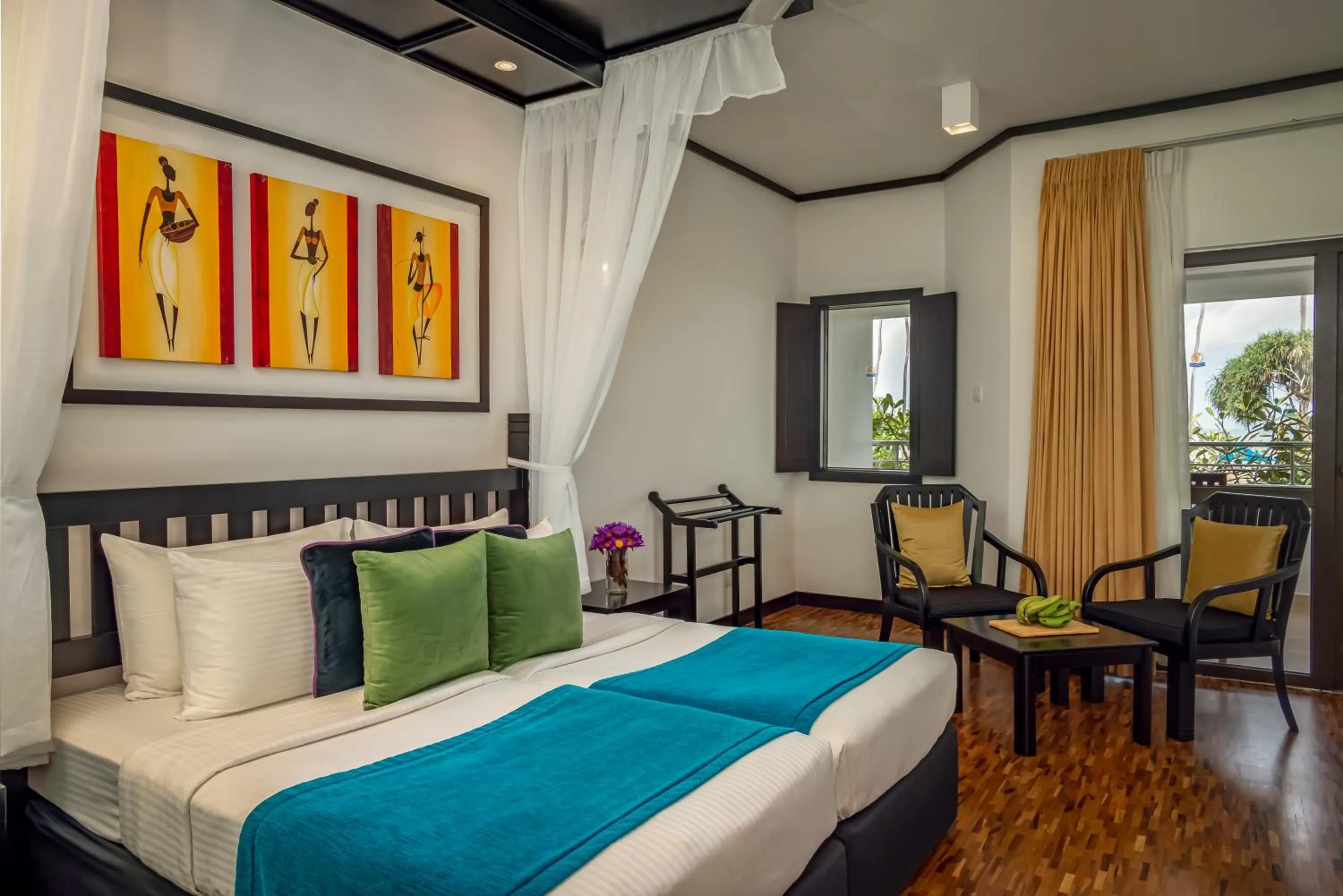 Bedroom, Bed in Tangerine Beach Hotel