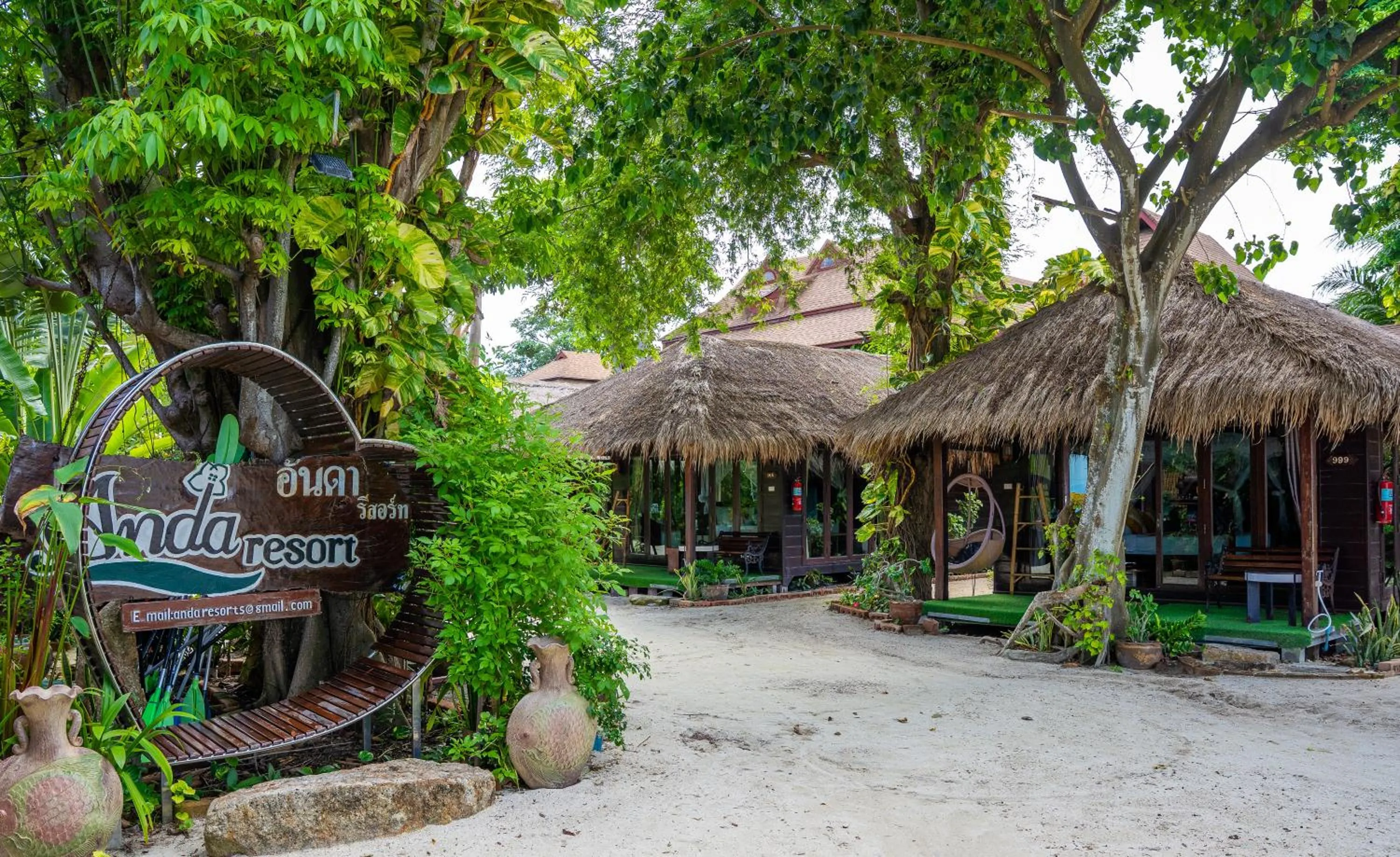 Garden in Anda Lipe Resort