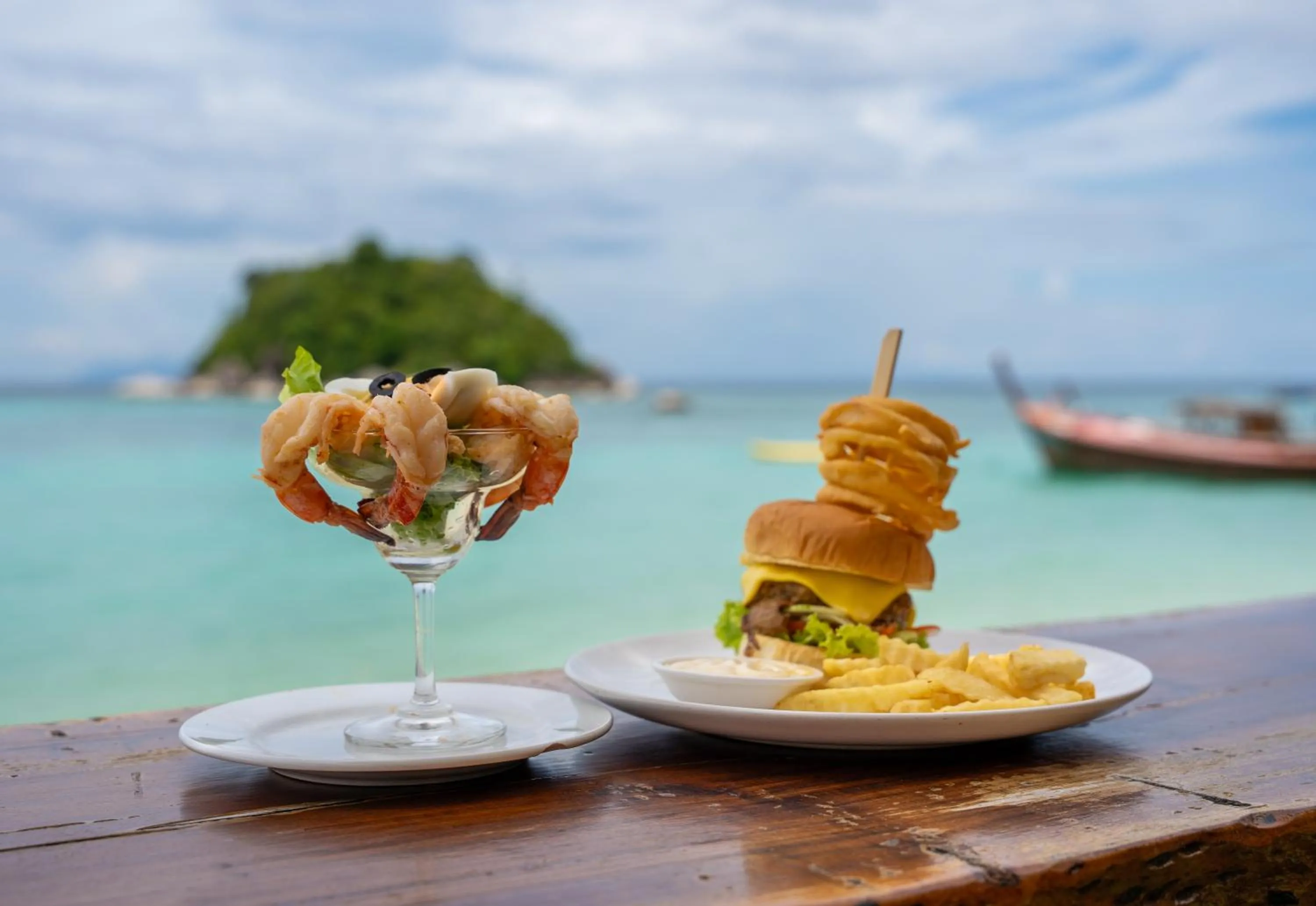 Food in Anda Lipe Resort