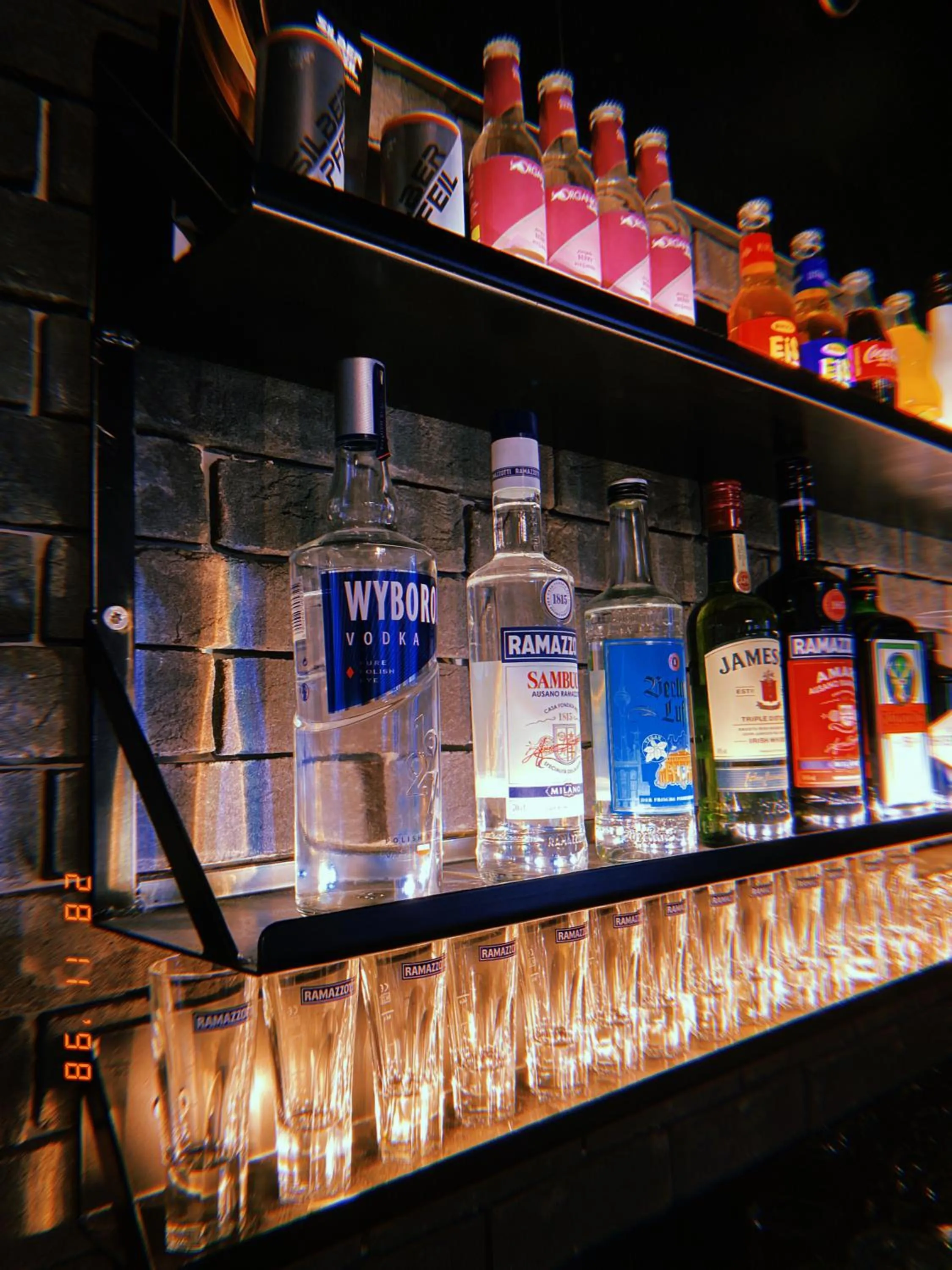 Lounge or bar in YoHo - International Youth Hostel