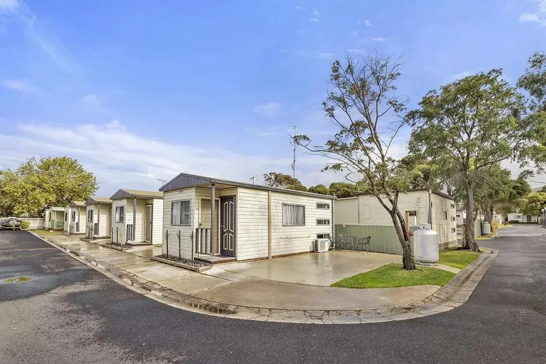 Budget Family Room in Apollo Bay Holiday Park Budget Family Room in Apollo Bay Holiday Park